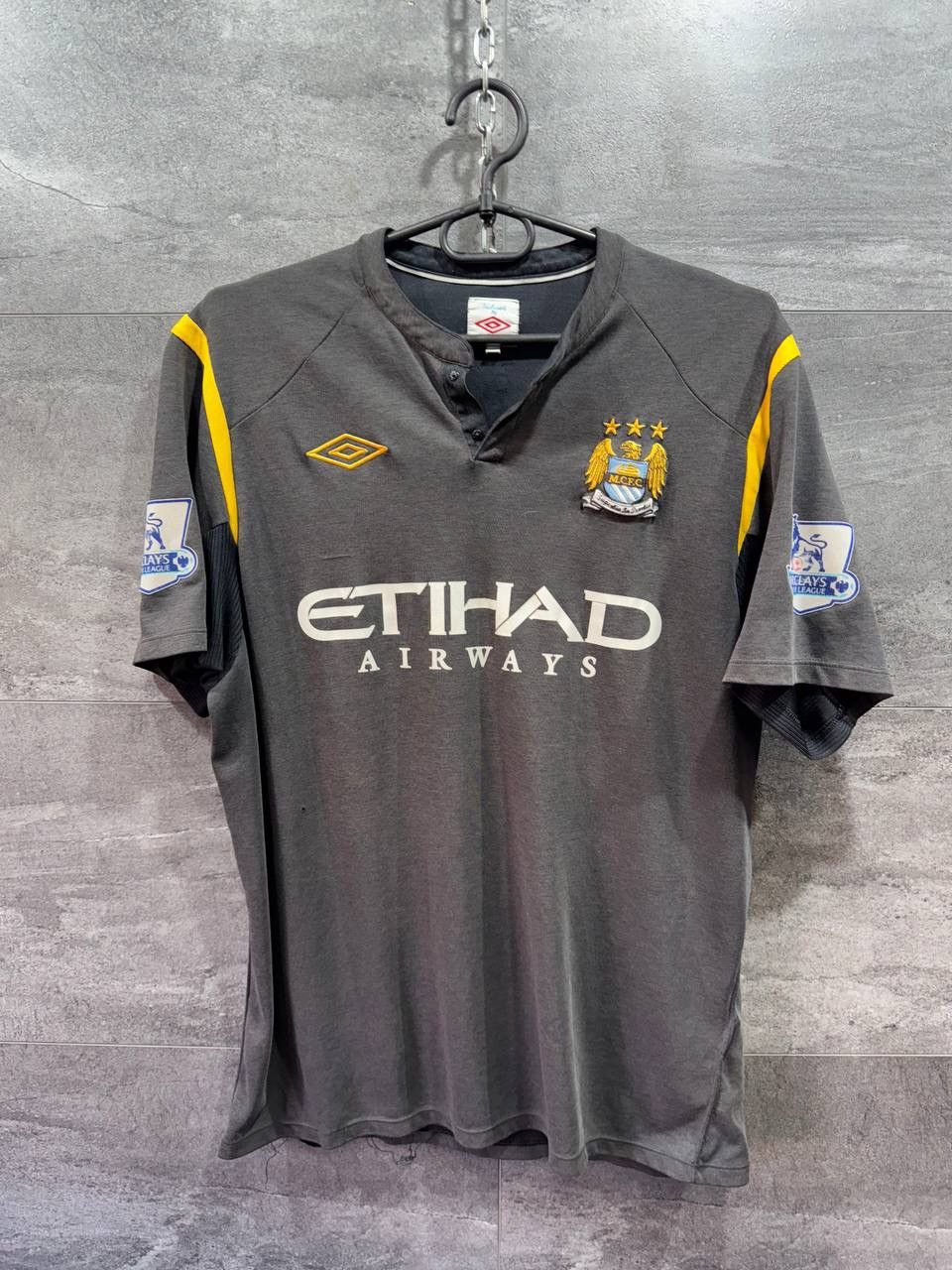 2009-10 Manchester City Away Shirt Tevez #32