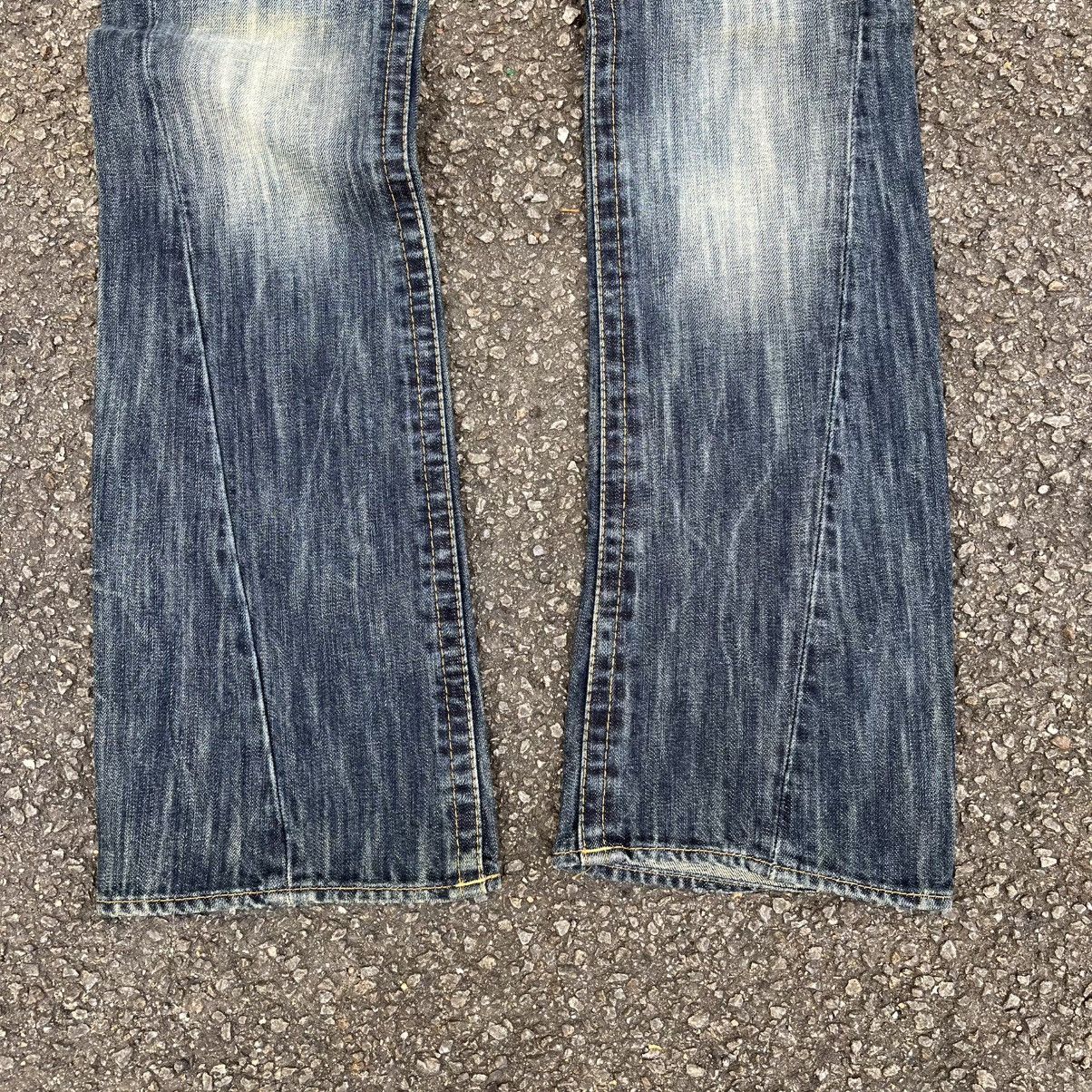 Freeman T. Porter NWT FREEMAN T PORTER FLARED JEANS Y2K BOOTCUT LOW RISE DENIM Size US 30 / EU 46 - 2 Thumbnail