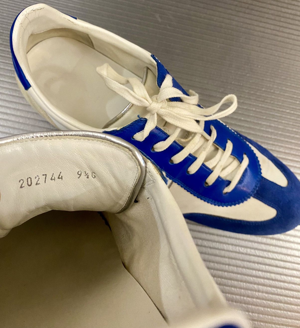 Gucci Gucci 🇮🇹 x Tom Ford white blue suede GG sneaker 9.5uk VINTAGE Size US 10.5 / EU 43-44 - 14 Thumbnail