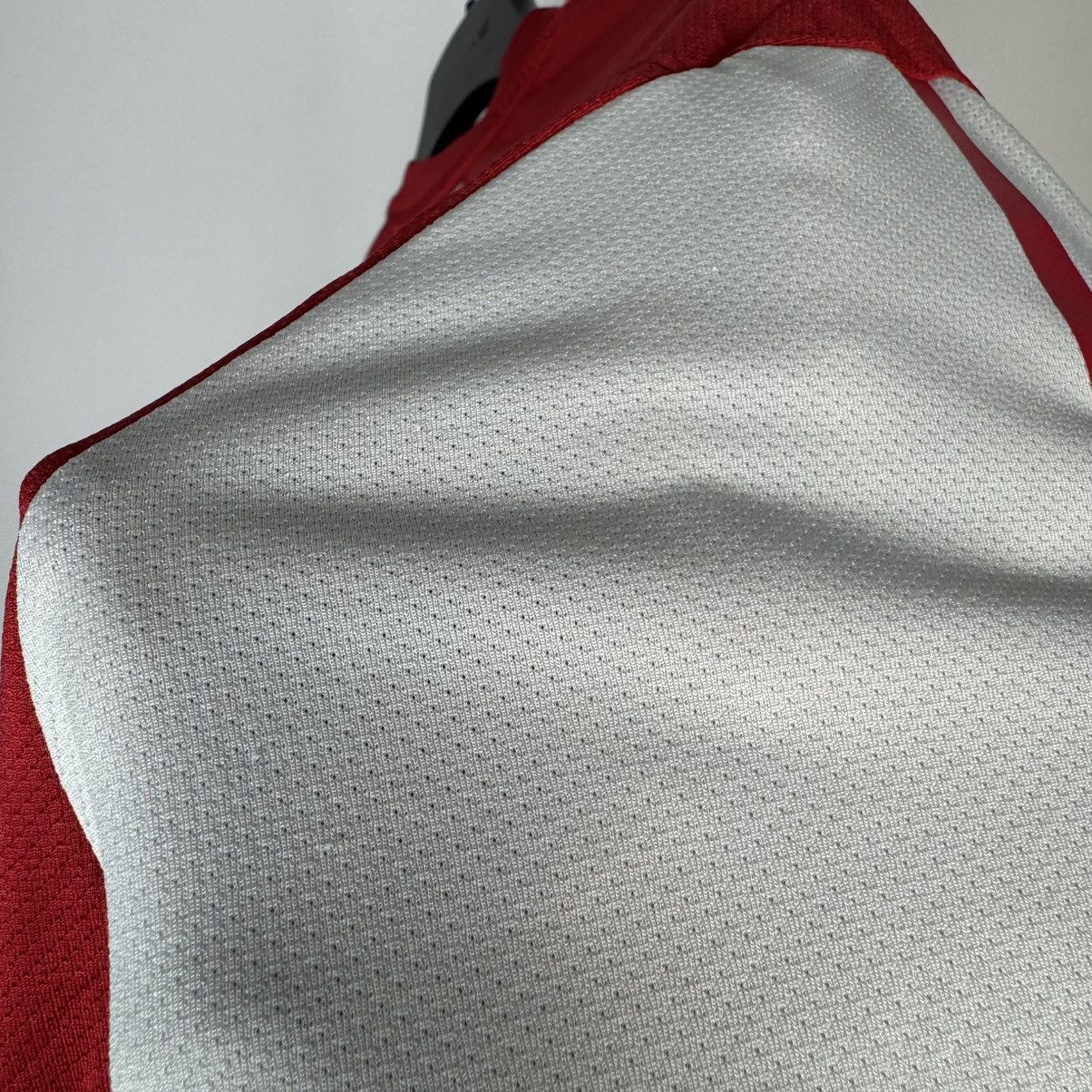 Nike ARSENAL LONDON 2011 2012 HOME FOOTBALL SHIRT SOCCER NIKE Size US L / EU 52-54 / 3 - 22 Thumbnail
