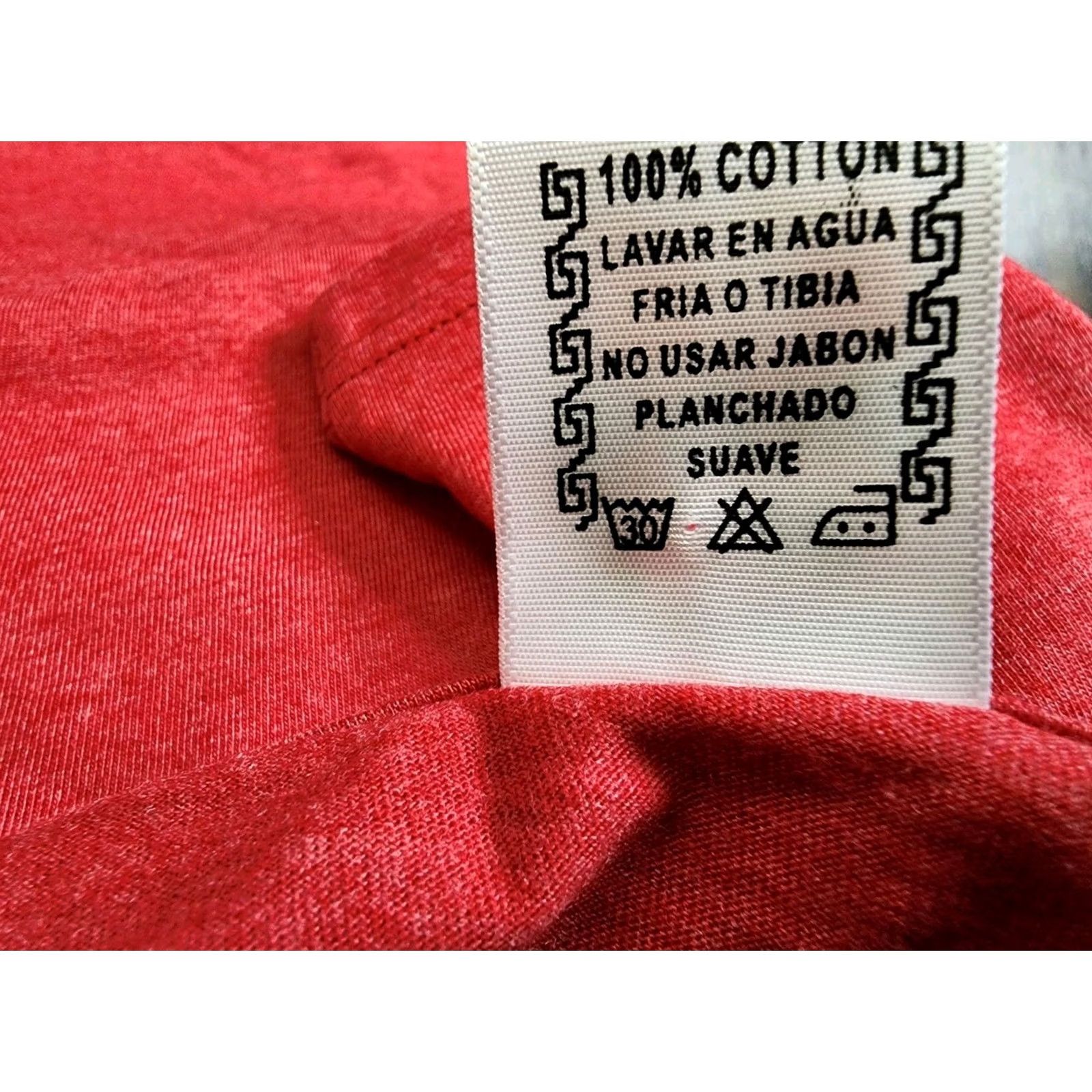 Vintage Vintage Ruf L T-Shirt Mens M Red Cotton Embroidered Peru Machu Picchu Souvenir Destination Shirt Size US L / EU 52-54 / 3 - 5 Thumbnail
