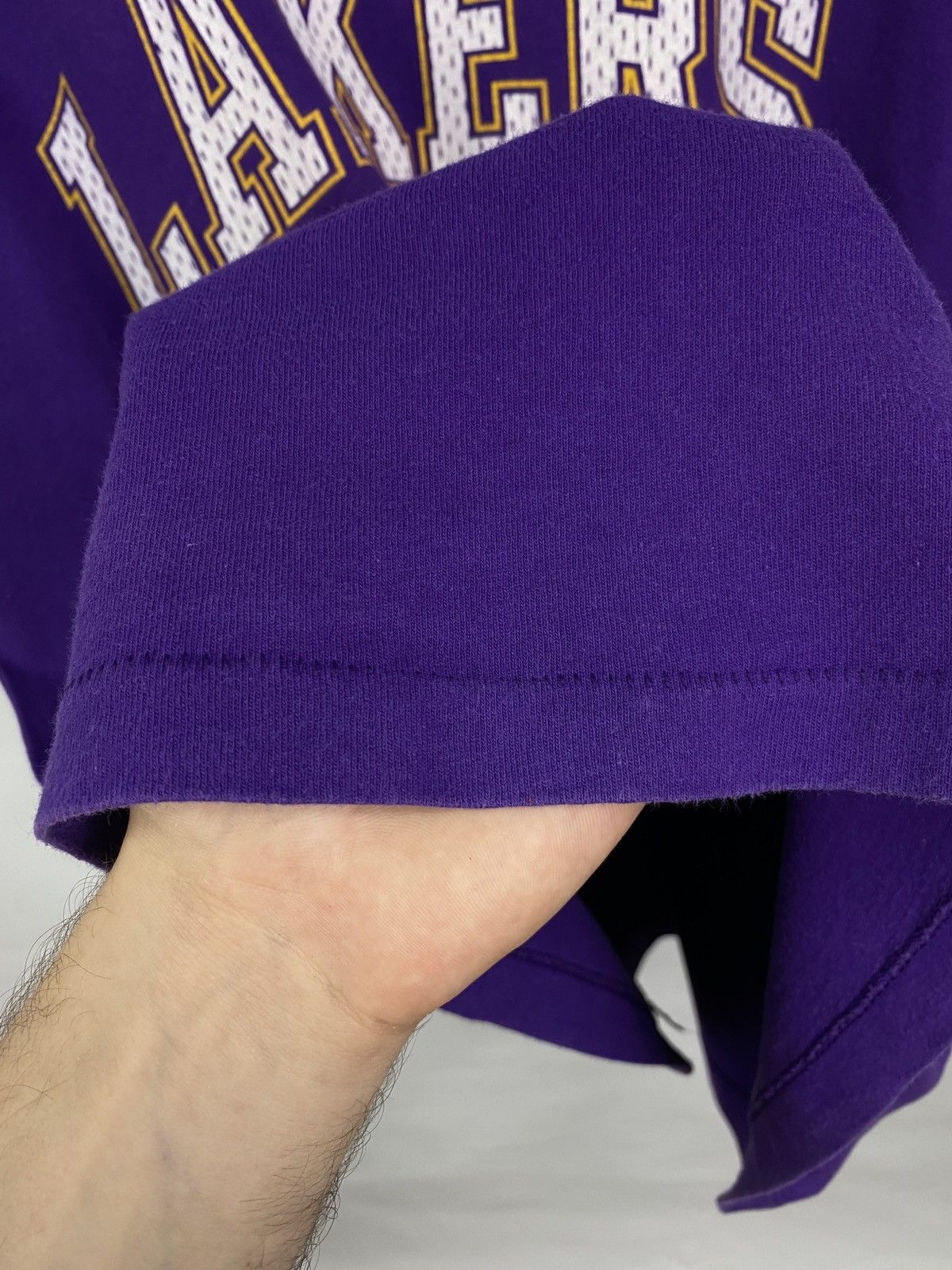 NBA × Salem Sportswear × Vintage 🇺🇸 Vintage 90s Magic Johnson Los Angeles Lakers T-Shirt Retro Size US XL / EU 56 / 4 - 9 Thumbnail