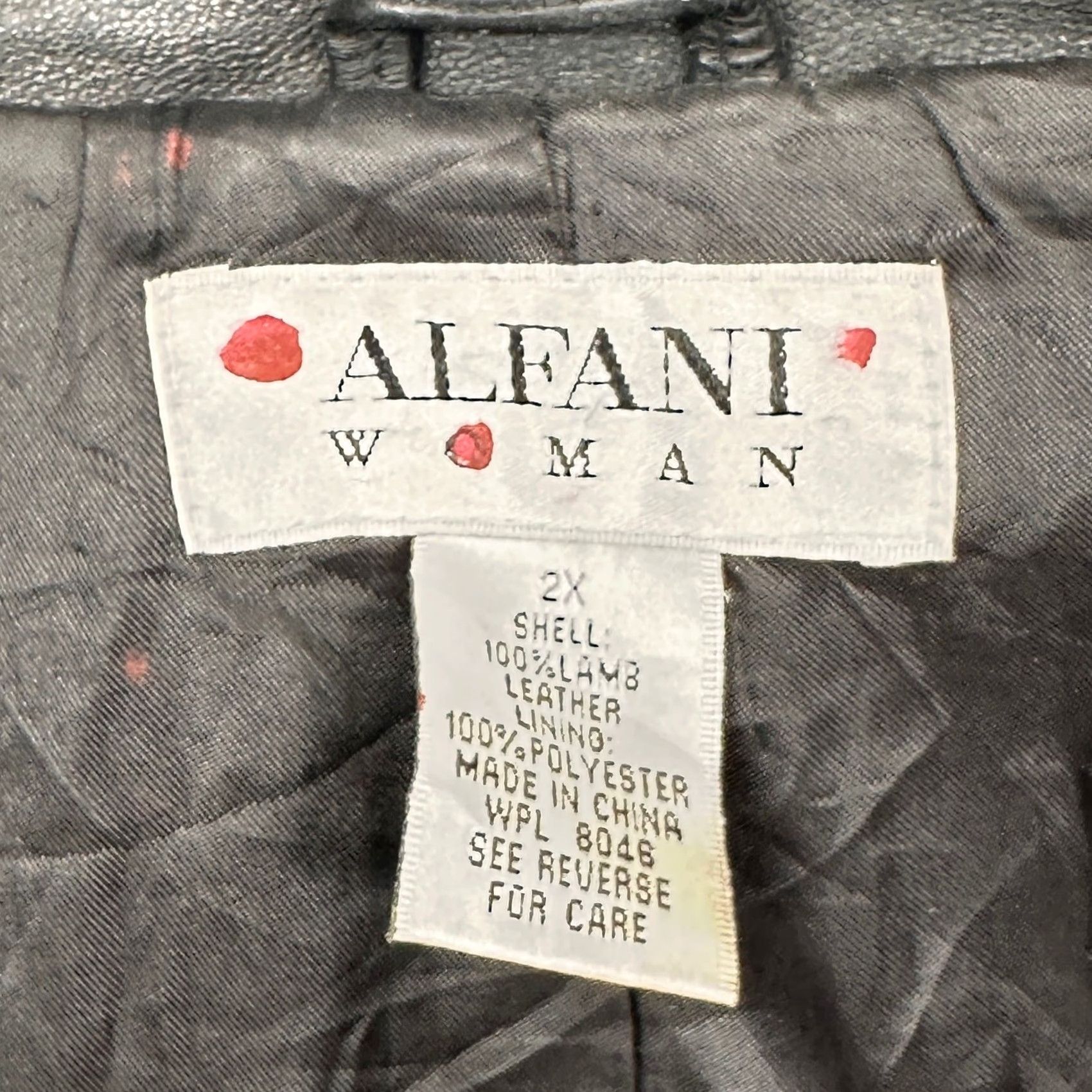 Alfani VINTAGE Alfani Leather Coat Women 2X Black Pockets Coat Overcoat Lamb Leather Women Size XXL / US 16-18 / IT 52-54 - 3 Thumbnail