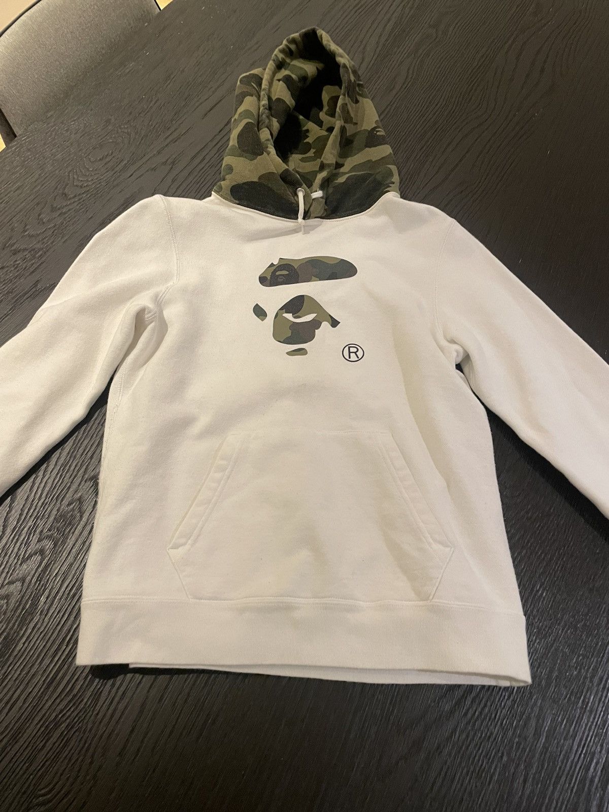 Bape White Bape hoodie with camo hood xs Size XS / US 0-2 / IT 36-38 - 1 Thumbnail
