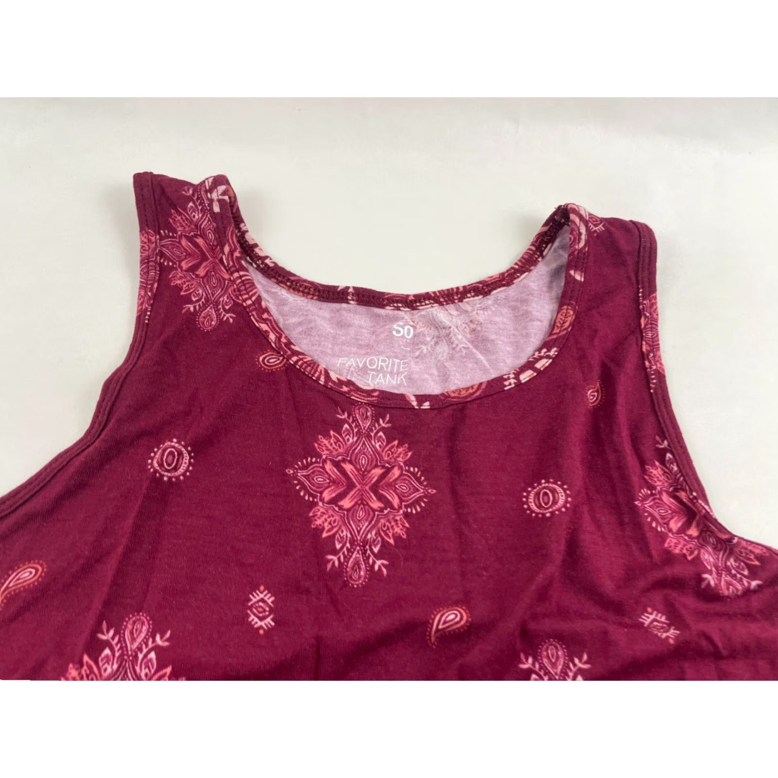 Vintage SO Tank Top Women’s Small Burgundy Paisley Sleeveless Round Neck NWT Shirt Casual Size S / US 4 / IT 40 - 3 Thumbnail