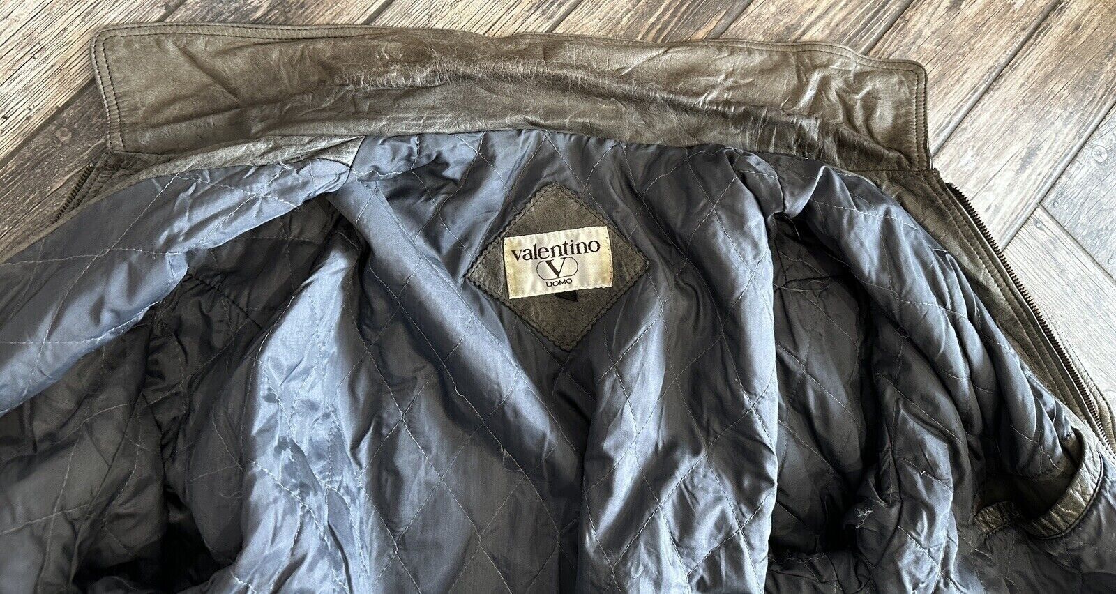 Valentino Vintage Valentino Uomo Distressed Leather Bomber Jacket Men Size US XL / EU 56 / 4 - 22 Thumbnail