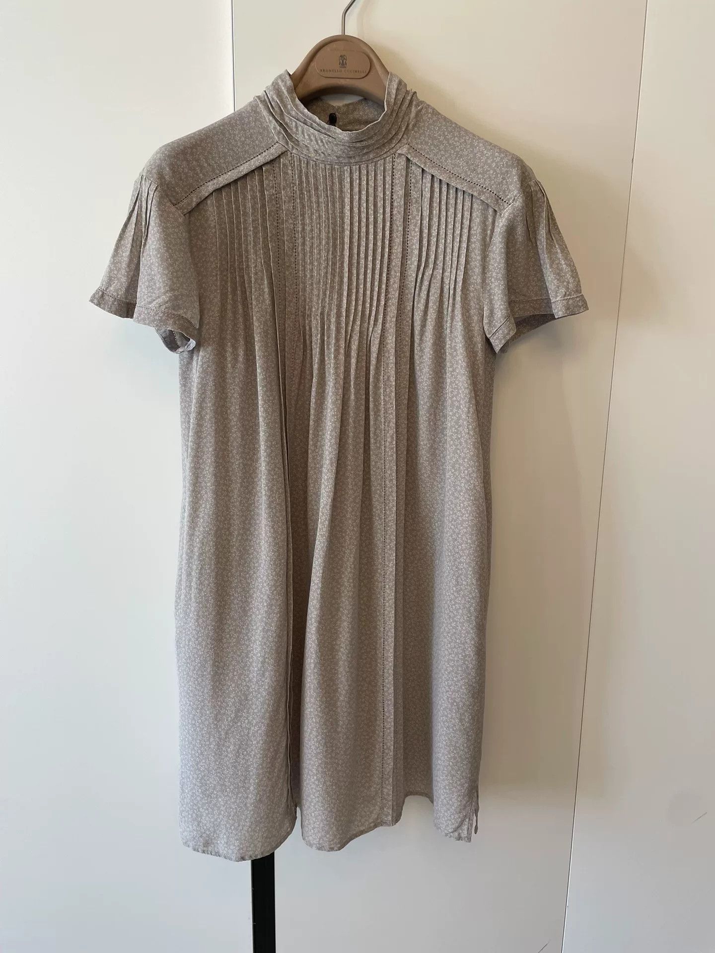 Burberry Burberry Silk Floral Pleated Dress Size S / US 4 / IT 40 - 1 Thumbnail