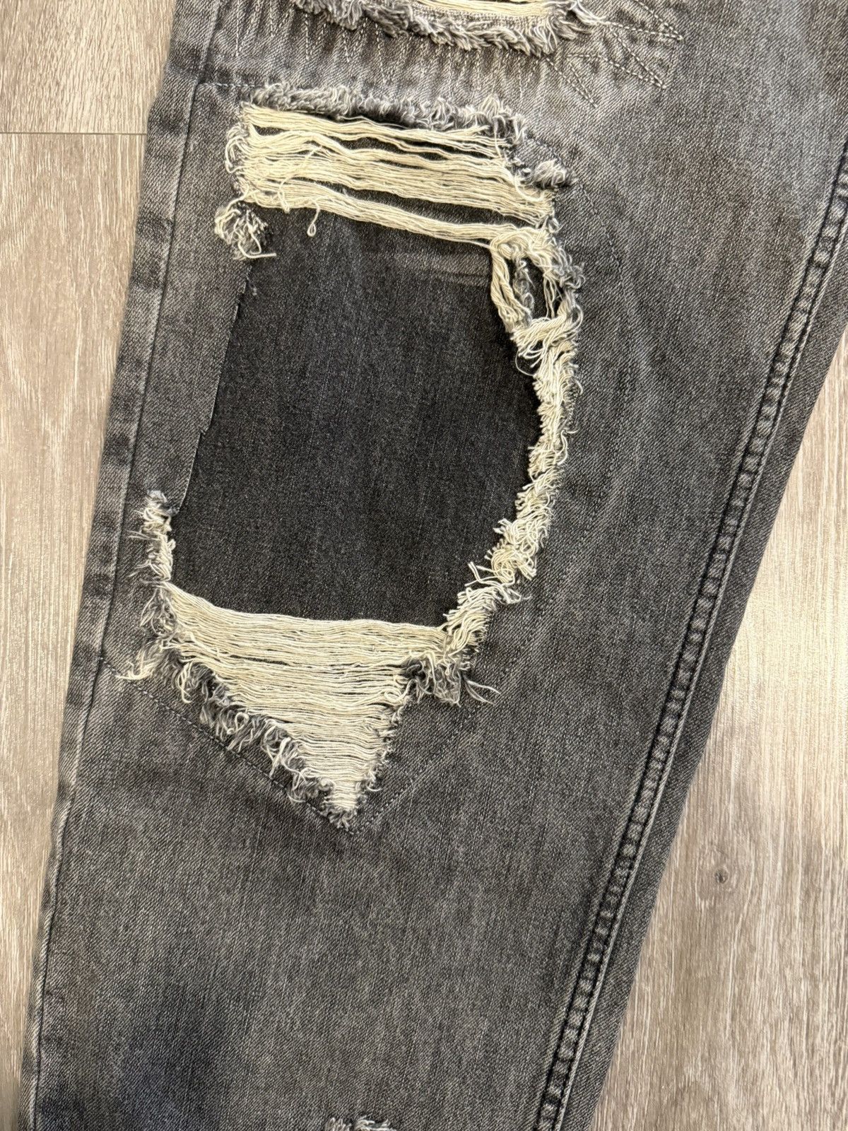 Vale Kurt Distressed Denim Size US 34 / EU 50 - 3 Thumbnail