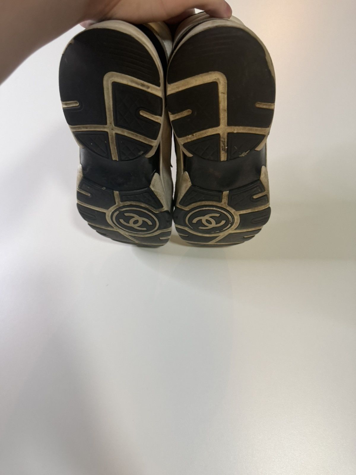 Chanel Chanel Low Top Runner Trainer Sneakers Size US 8.5 / EU 41-42 - 8 Thumbnail