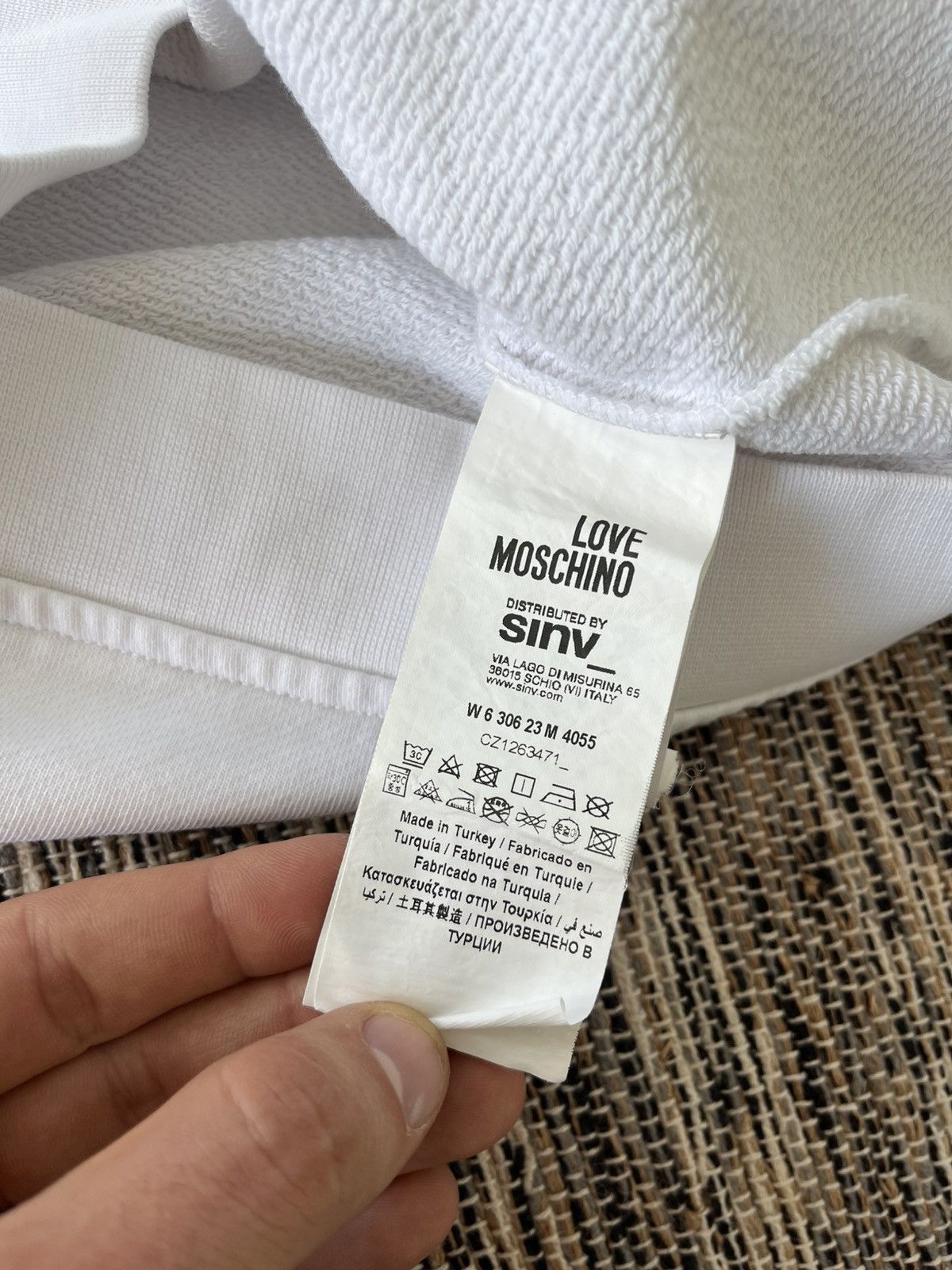 Moschino Moschino Sweatshirt White Big Logo luxury avantgarde Y2K Size M / US 6-8 / IT 42-44 - 9 Thumbnail