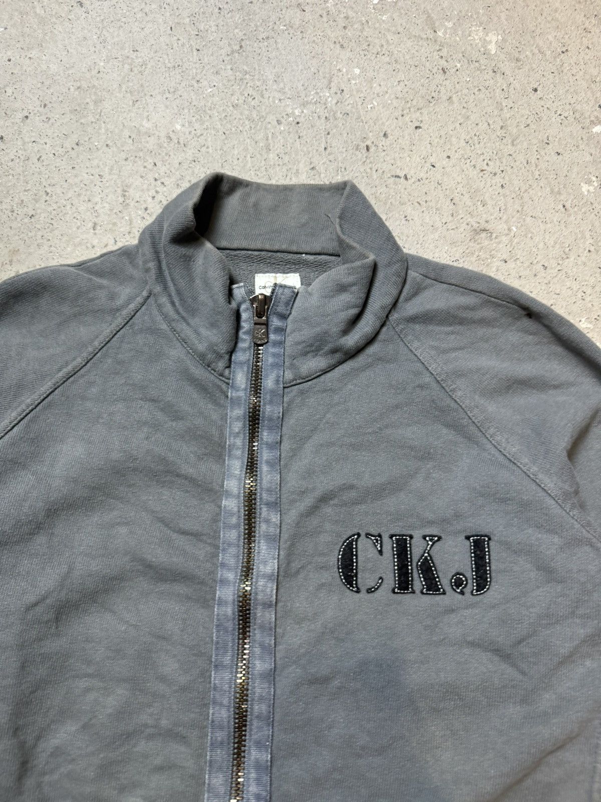 Calvin Klein × Vintage Vintage Y2K Calvin Klein Faded Motorcycle Police Departmen Size US L / EU 52-54 / 3 - 3 Thumbnail