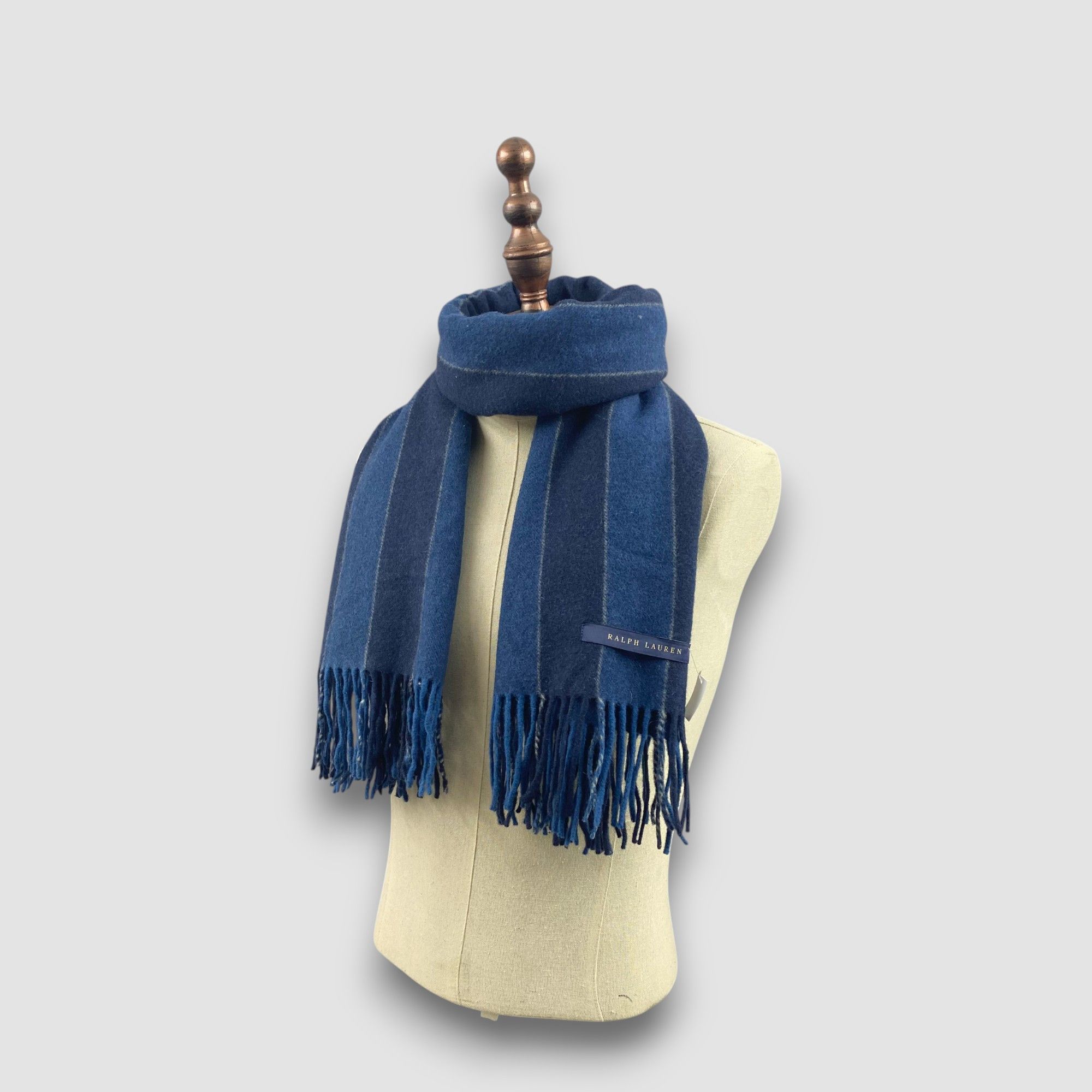 Ralph Lauren Vintage Ralph Lauren Scarf Muffler Wool Shawls Wraps Scarves Size ONE SIZE - 2 Thumbnail