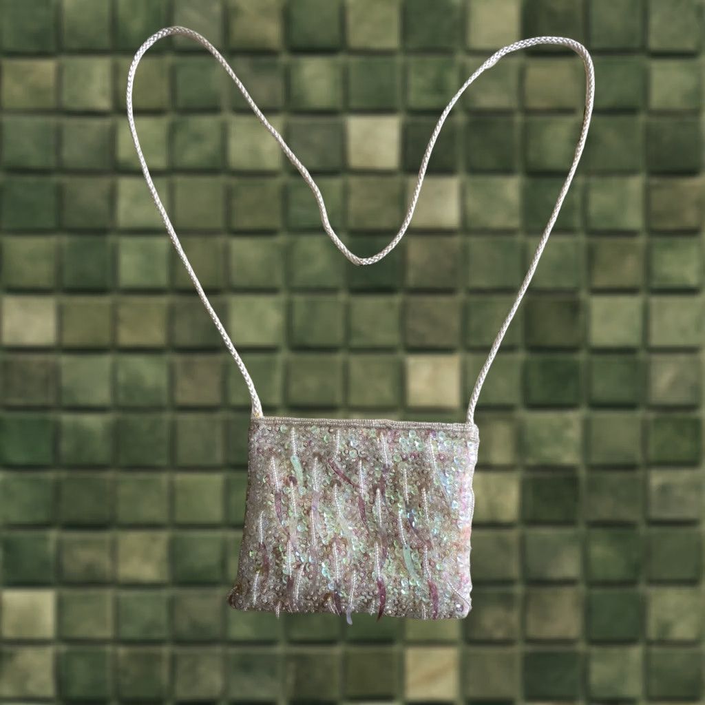 Vintage VINTAGE Gunne Sax Jessica McClintock Iridescent Sequin Crossbody Purse Small 80s 90s White Evening Bag Womens Size ONE SIZE - 1 Thumbnail