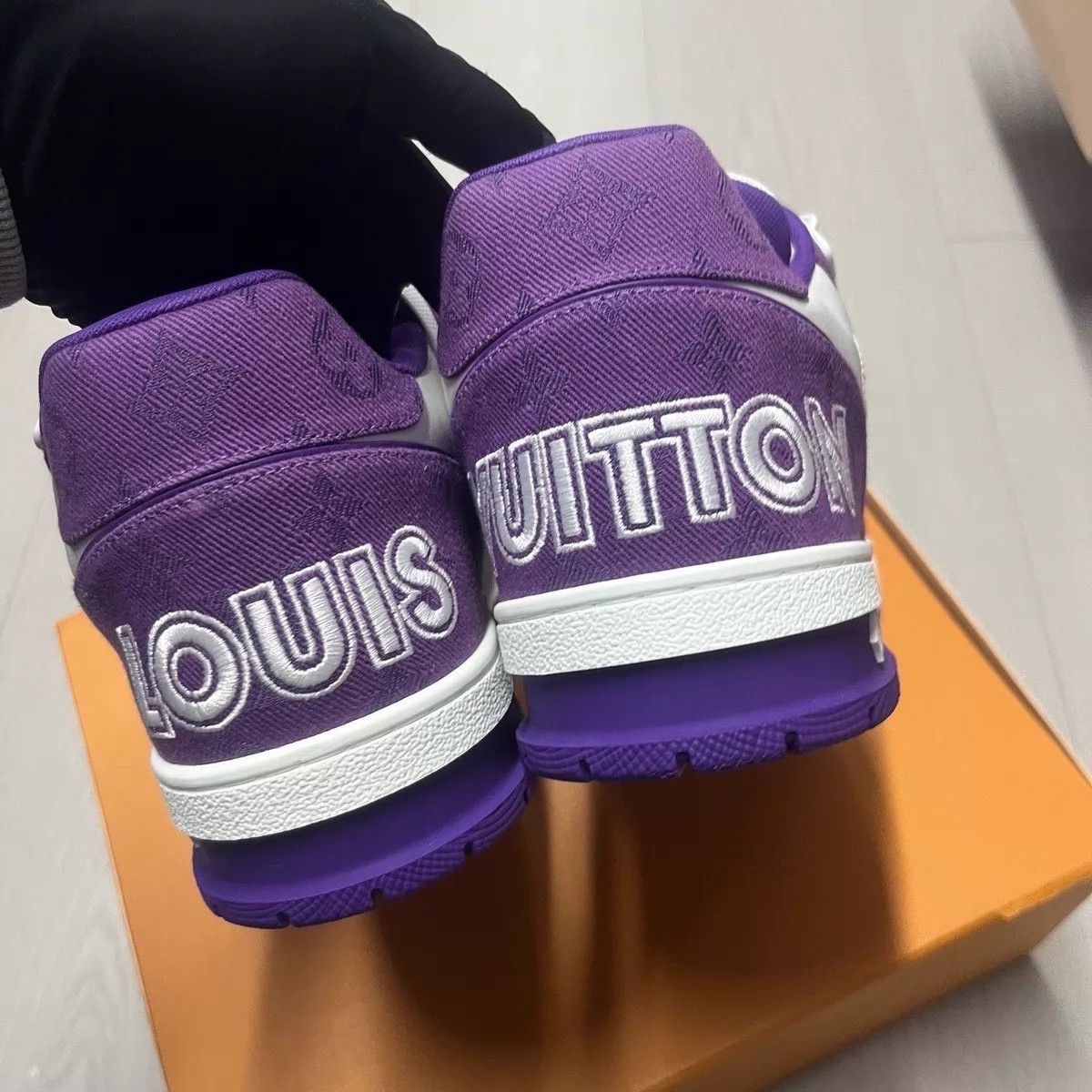 Louis Vuitton LV Trainer White & Purple Velcro Sneakers Size US 10.5 / EU 43-44 - 5 Thumbnail