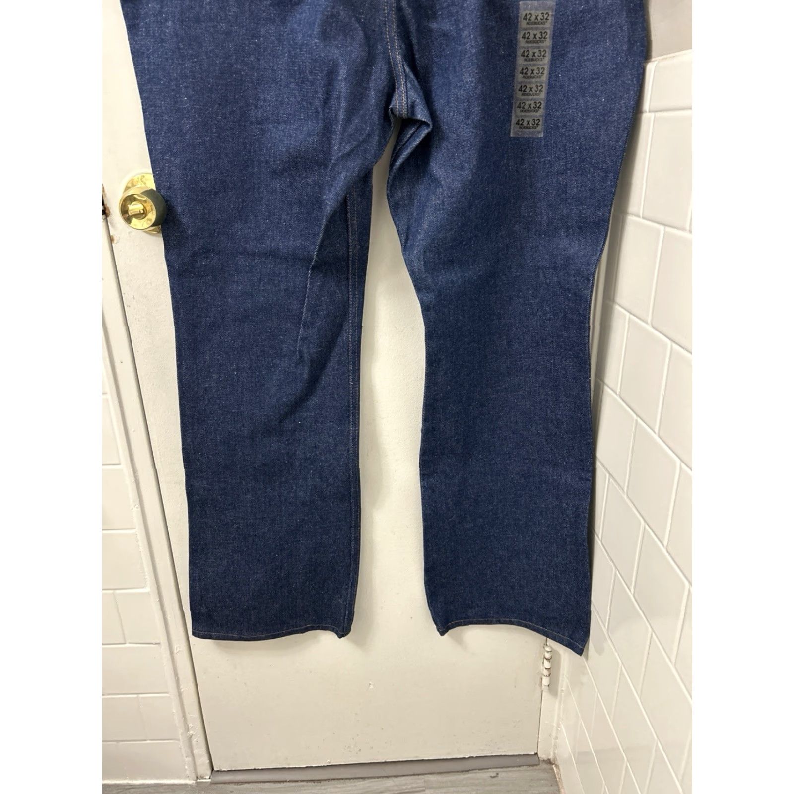 Vintage VTG Roebucks Jeans Mens 42x32 Dark Blue Made In USA Boot Cut NWT Denim 5-Pocket Logo USA 42 Mens Blue Jeans Size US 42 / EU 58 - 3 Thumbnail
