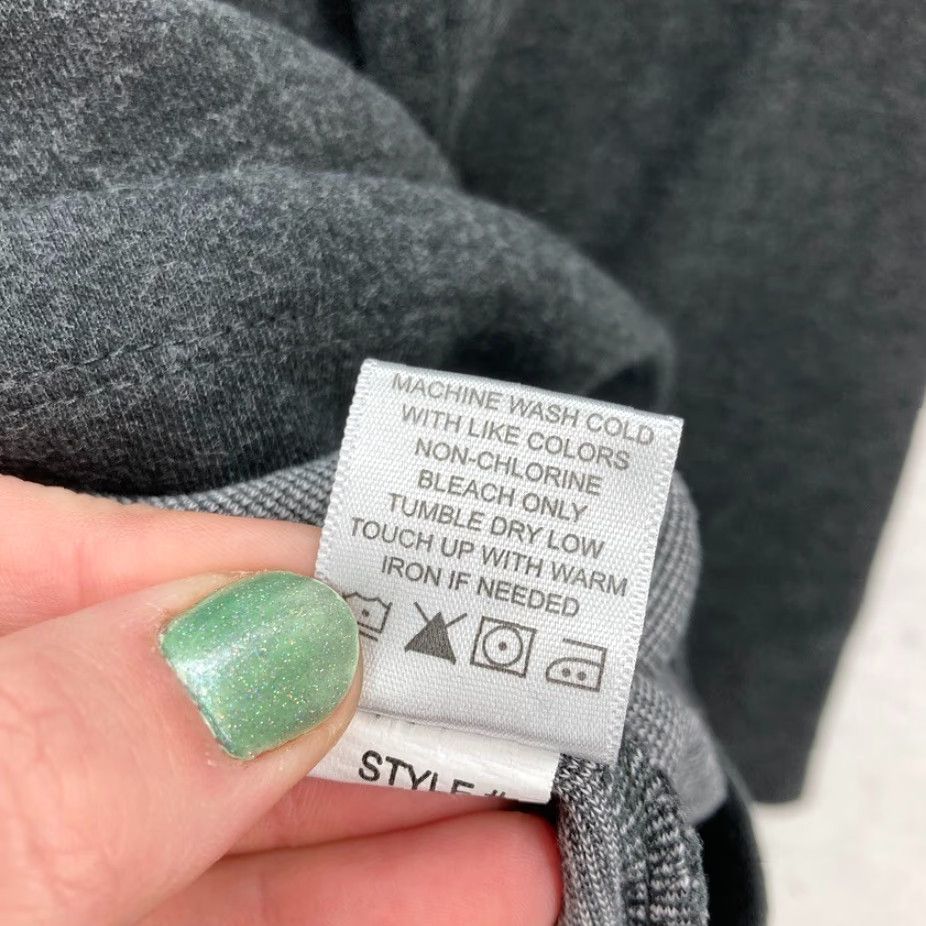 Mizzen+Main Mizzen + Main Wooster Quarter Zip Sweatshirt Mens Medium Dark Gray Preppy Golf Regular Size Zip Pullover 1/4 Zip Classic Comfort Trendy Sportswear Size US M / EU 48-50 / 2 - 6 Thumbnail