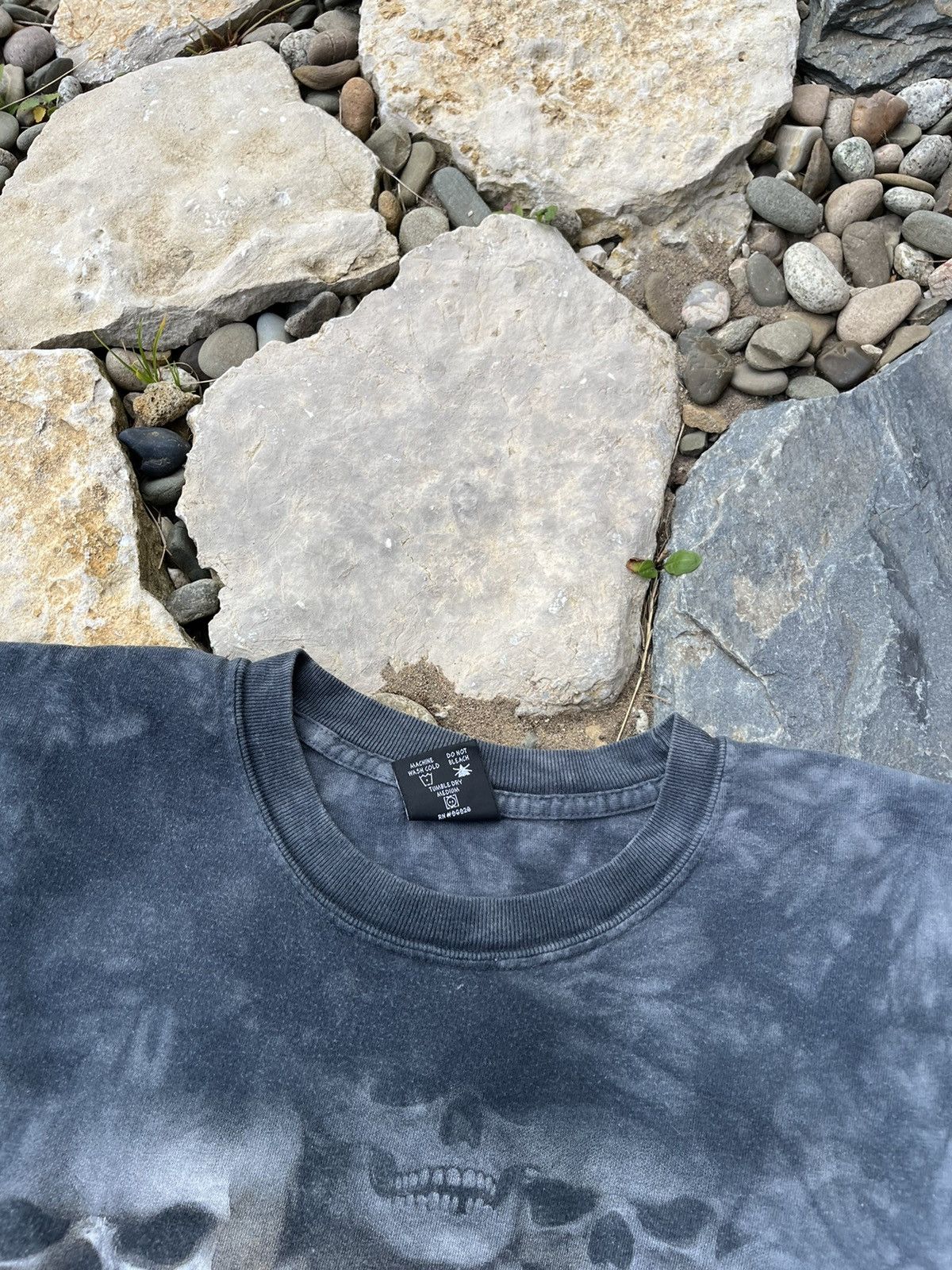 Vintage Vintage Skulbone dyed y2k skulls t-shirt tee all over print Size US XL / EU 56 / 4 - 11 Thumbnail