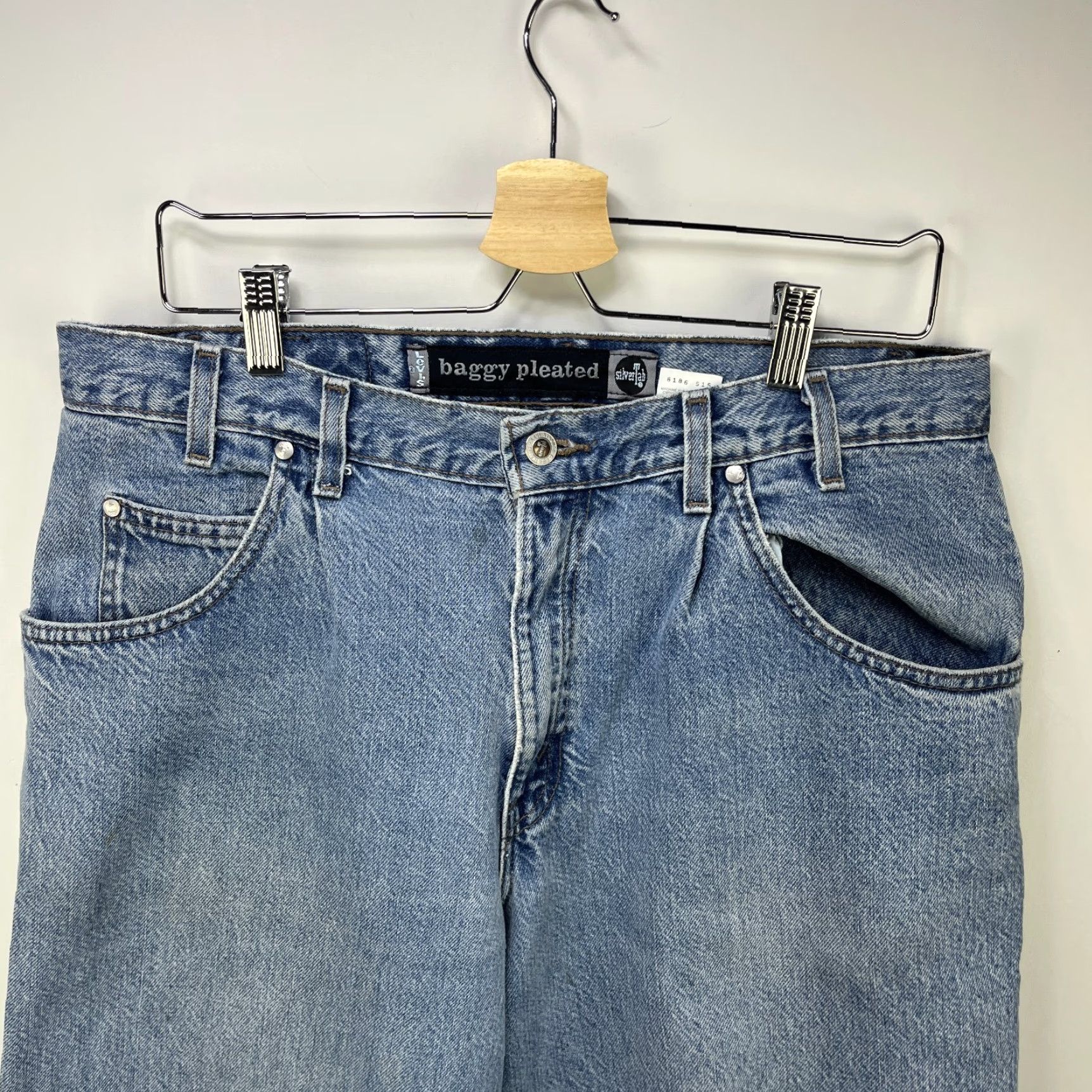 Levi's VINTAGE Levi's Silvertab Jeans Baggy Pleated 34 x 34 90s Wide-Leg Men Denim Blue Cotton 5-Pocket Size US 34 / EU 50 - 6 Thumbnail