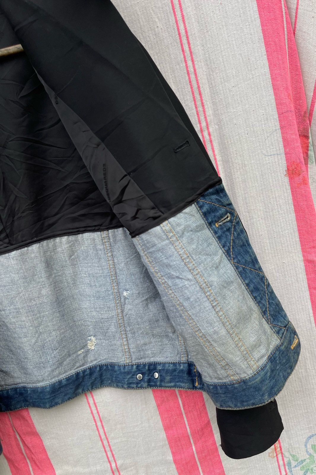 Dsquared2 AW17 DSQUARED2 LAYERED-DESIGN BLAZER DISTRESSED DENIM JACKET Size US M / EU 48-50 / 2 - 15 Thumbnail