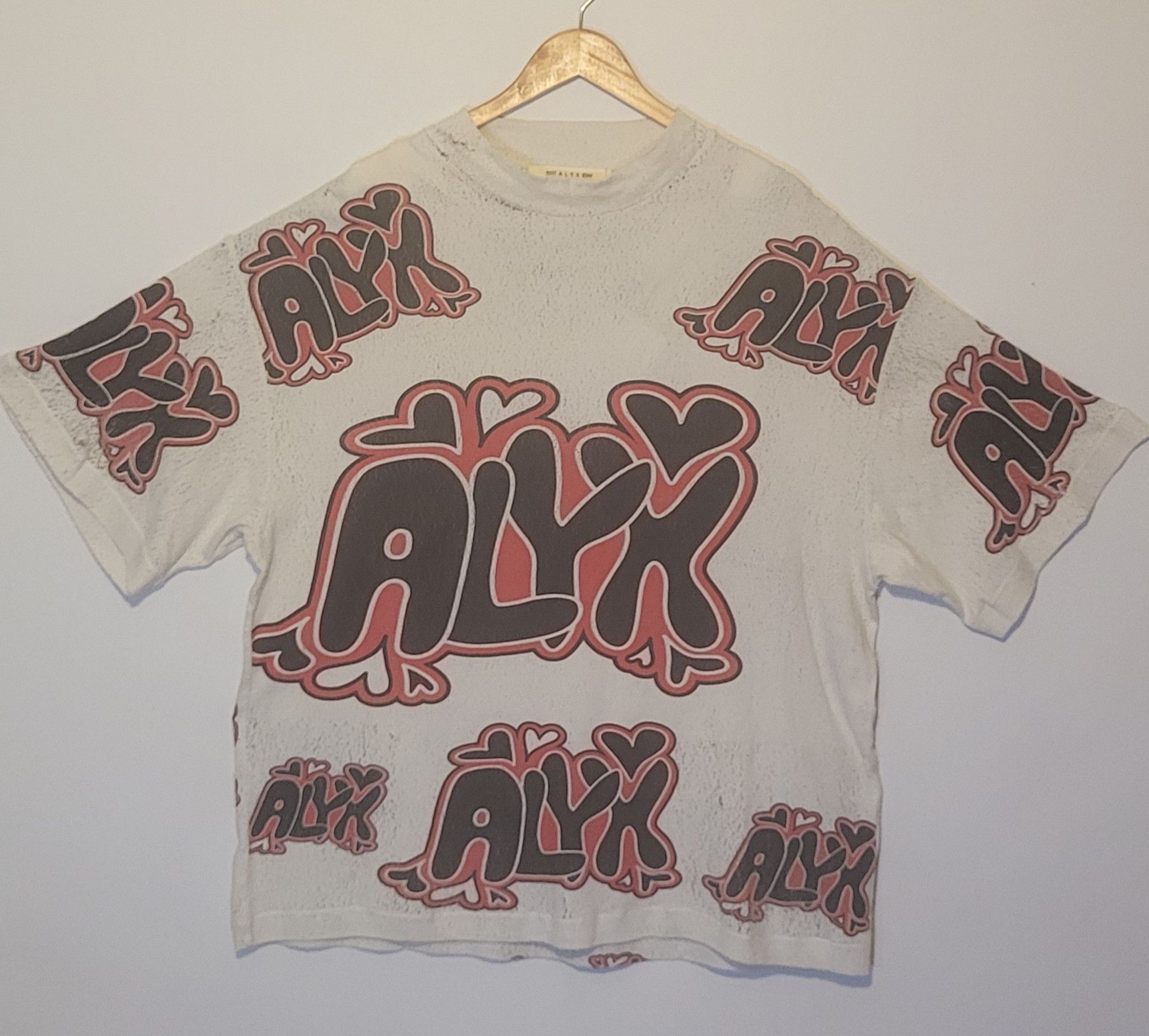 1017 ALYX 9SM 1017 ALYX 9SM Beige Oversized Needle Punch T-Shirt Size US S / EU 44-46 / 1 - 4 Thumbnail