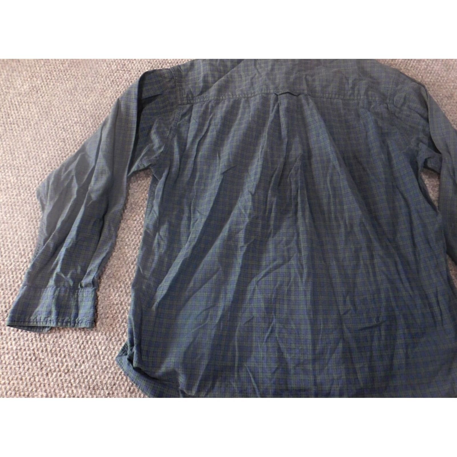 Vintage VINTAGE Woolrich Mens Shirt L Blue Plaid Button-Up Knit Cotton Casual Long Sleeve Button-Down Collar Mens Regular Features Pockets Size US L / EU 52-54 / 3 - 6 Thumbnail
