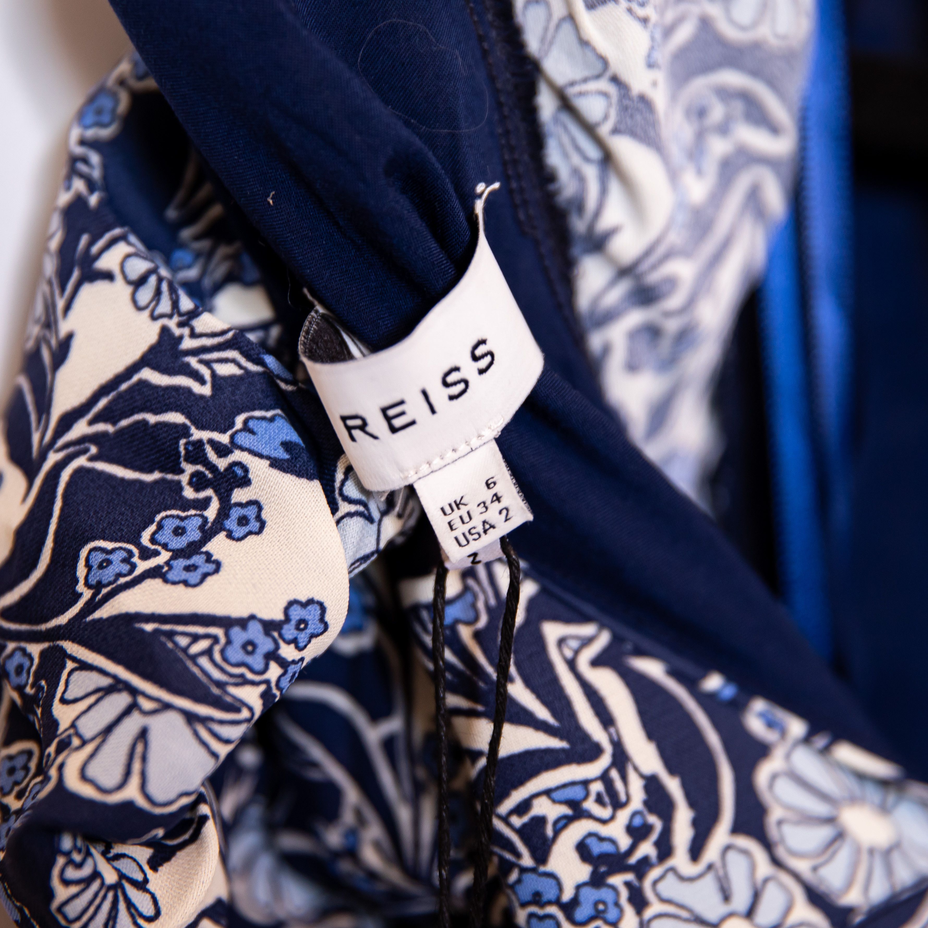Reiss NEW Reiss Jennah Blue White Print Pattern Chiffon Size XS / US 0-2 / IT 36-38 - 3 Thumbnail