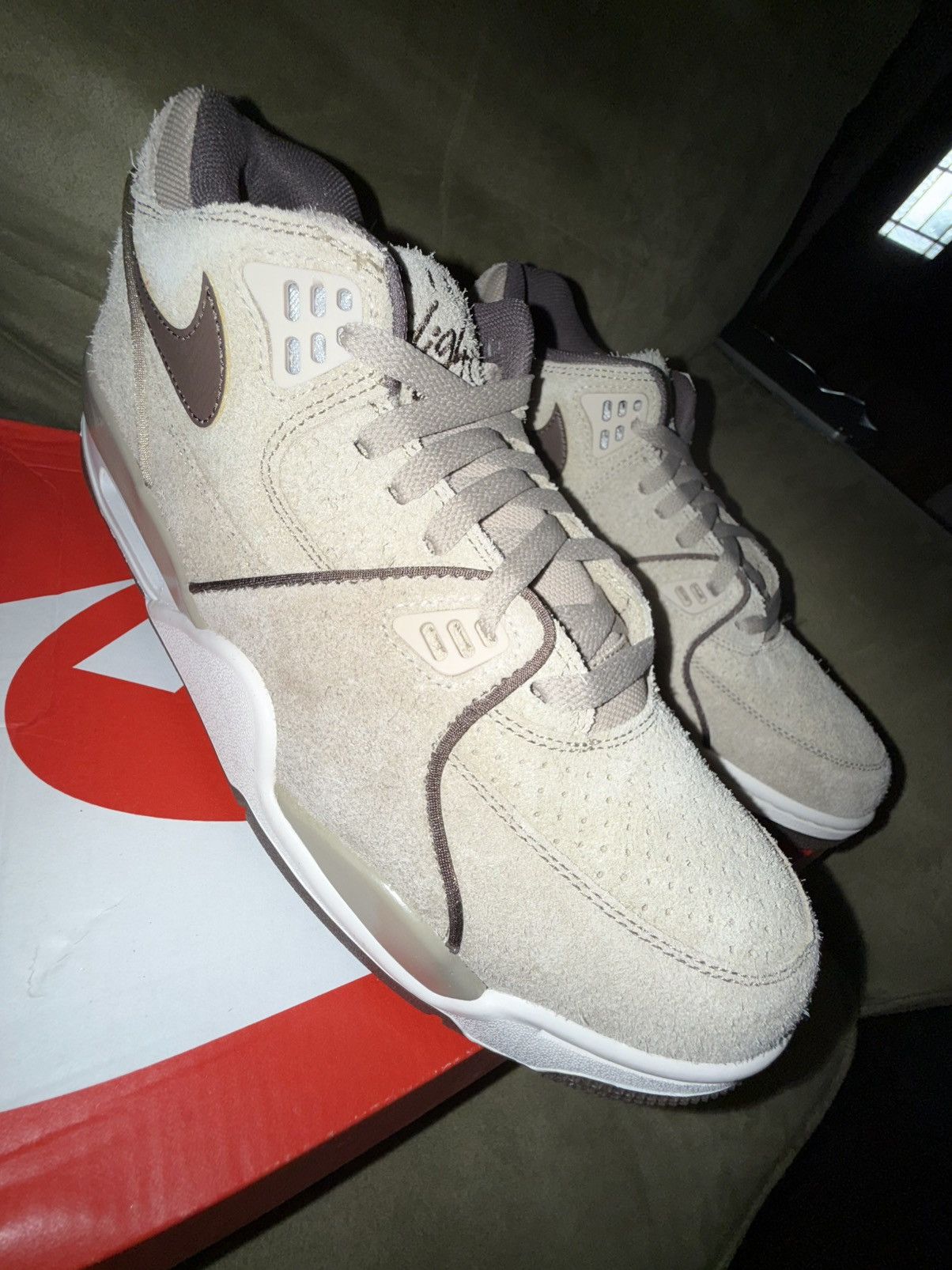 Nike Nike Air Flight ‘89 Low Khaki Suede, w/OG Box, NEW size 11 Size US 11 / EU 44 - 16 Thumbnail
