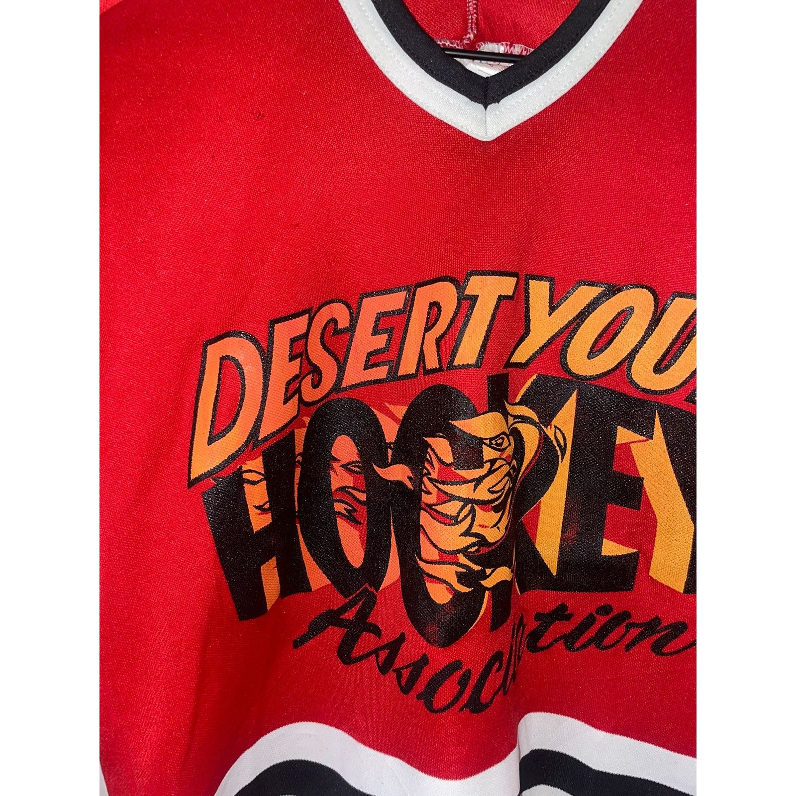 Vintage Vintage Youth Hockey Jersey Desert Assc Red Hockey 90s Boys Size US L / EU 52-54 / 3 - 2 Thumbnail