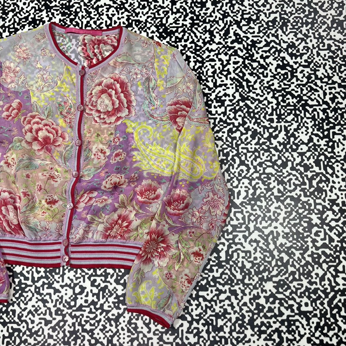 Emanuel Ungaro Vintage Y2K Emanuel Ungaro Paris Silk Floral Luxury Cardigan Size M / US 6-8 / IT 42-44 - 4 Thumbnail