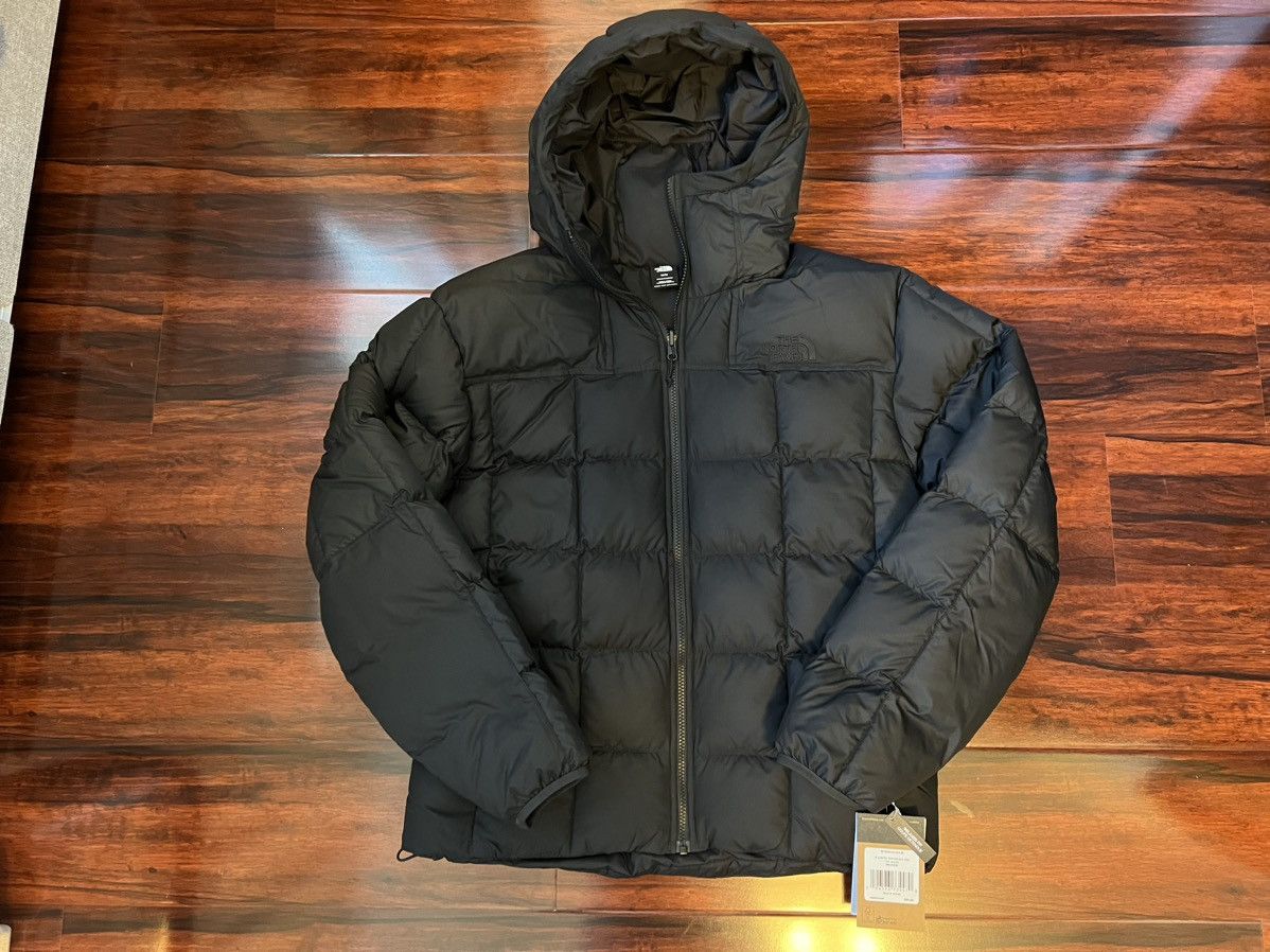 Image of The North Face Lhotse Reversible Puffer Jacket in Black, Men's (Size Small)