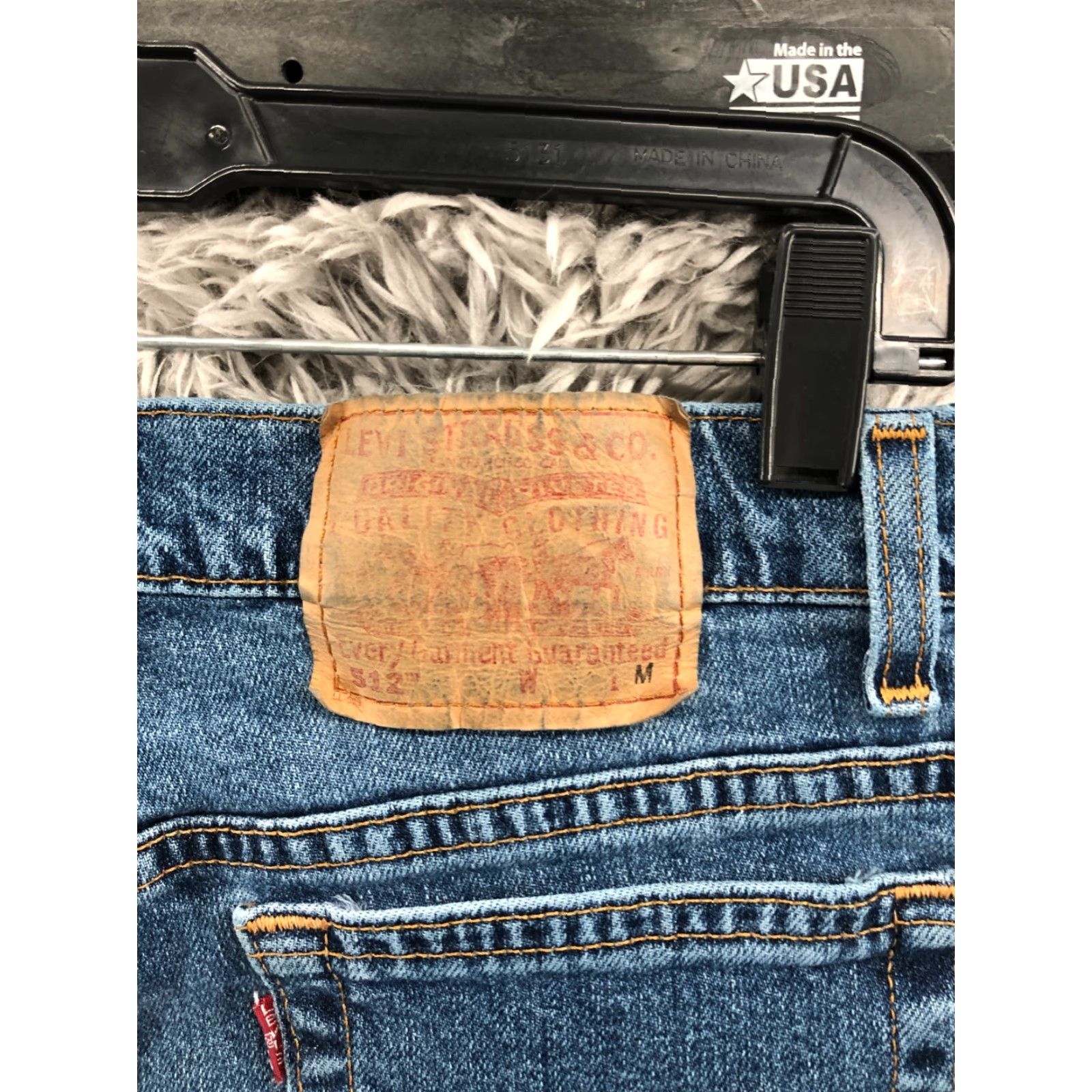 Levi's VINTAGE Levi's 512 Jeans Slim Tapered Womens 10 Blue 31in Inseam Denim Slimming Flagship American Classic Modern Belt Loops 5-Pocket Size 32" / US 10 / IT 46 - 6 Thumbnail