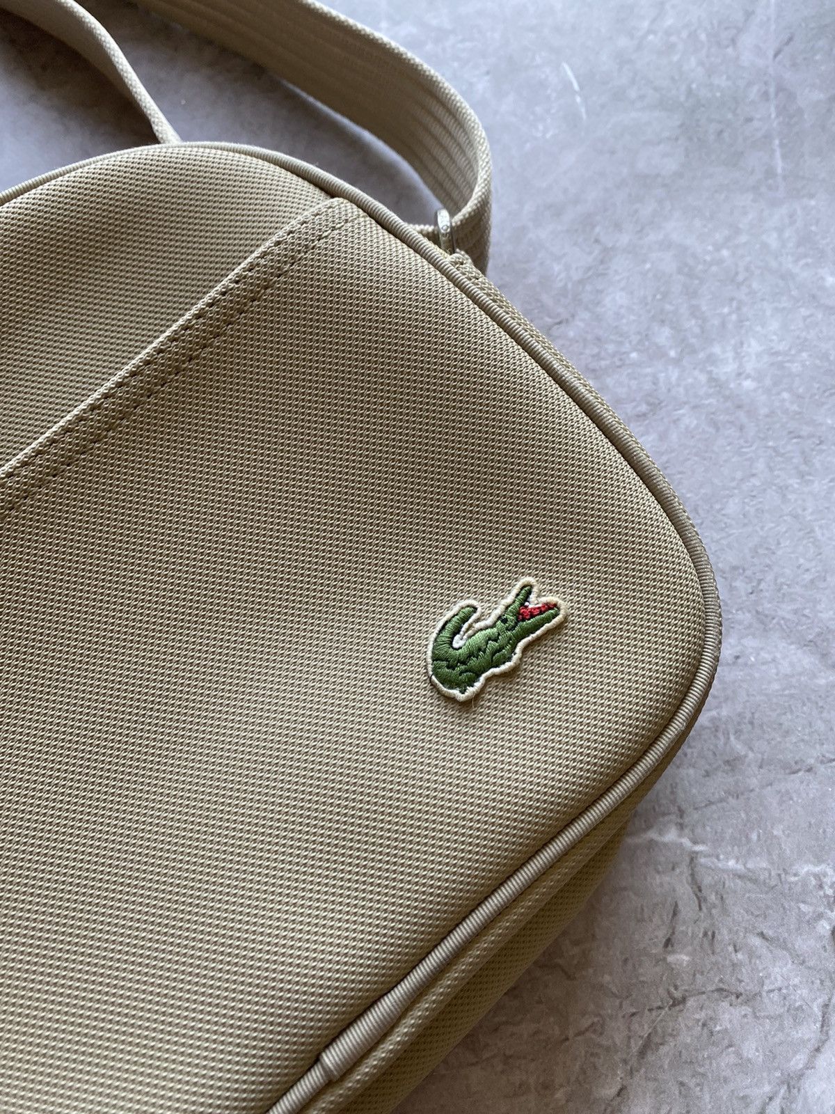 Lacoste Vintage Y2K Lacoste Crossbody Messenger Bag Adjustable Strap Size ONE SIZE - 4 Thumbnail