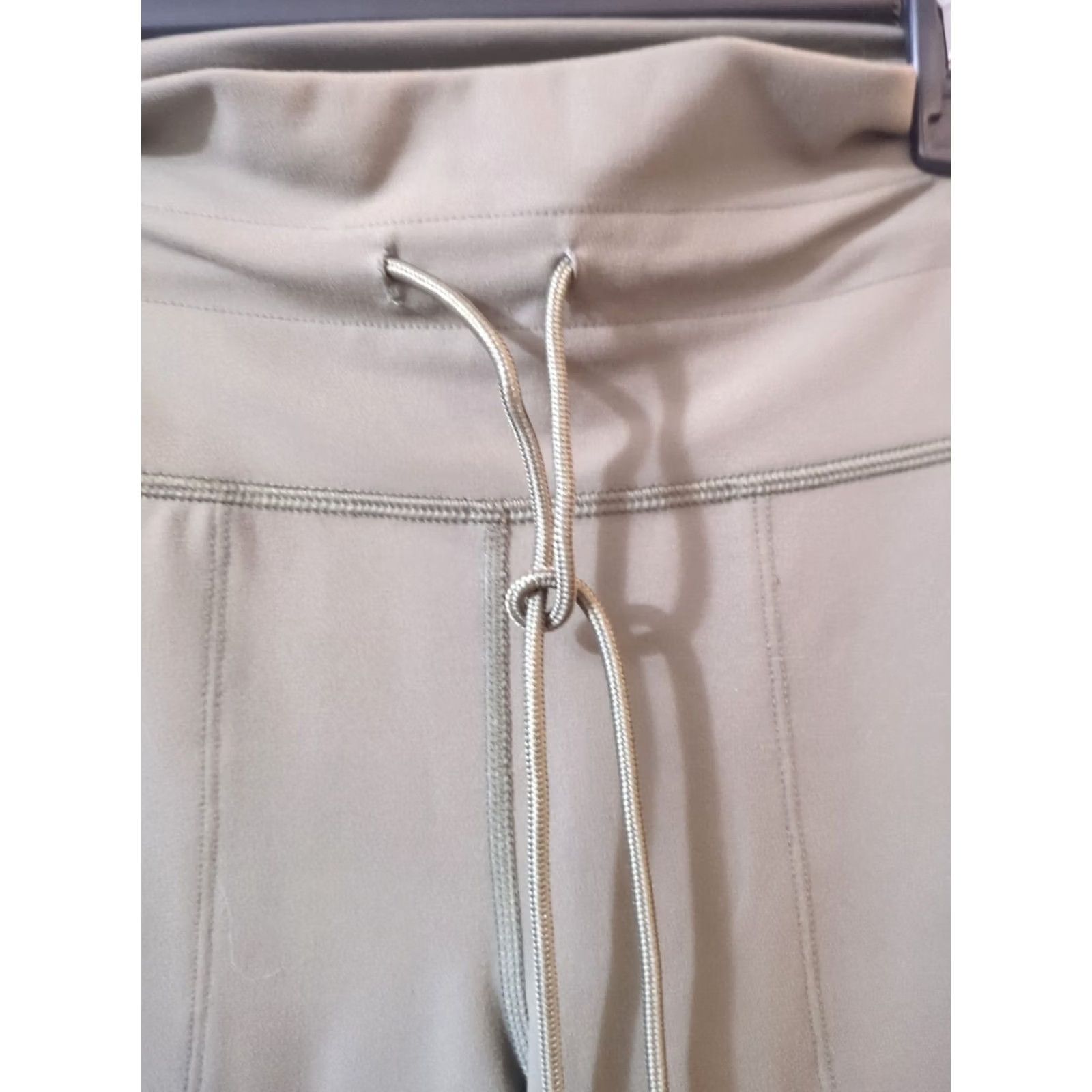 Avalanche Avalanche Women Yoga Pants Slim Pull On Green XS? Sorry, I cannot determine size beyond S from provided info. Size 28" / US 6 / IT 42 - 2 Thumbnail