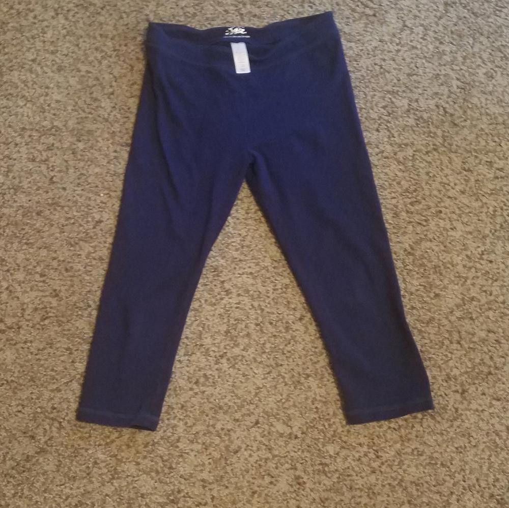 Designer Justice Leggings Size 12 Size US 26 / EU 42 - 1 Thumbnail