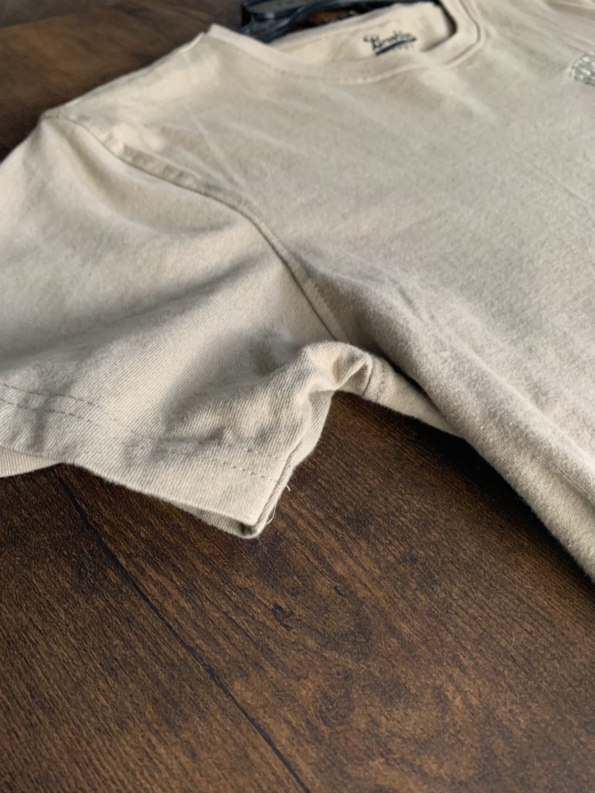 Other Tan and cream Rip Curl t-shirt Size US M / EU 48-50 / 2 - 3 Thumbnail