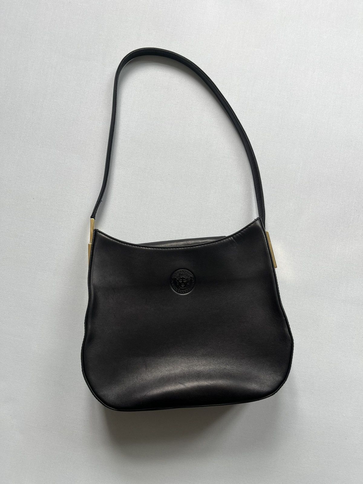 Versace Vintage Gianni Versace Couture Medusa Hobo Bag Black Leather Size ONE SIZE - 2 Thumbnail