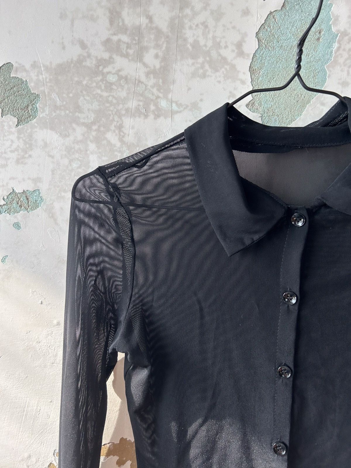 Urban Outfitters URBAN OUTFITTERS MESH LONG SLEEVE SHIRT Size S / US 4 / IT 40 - 4 Thumbnail