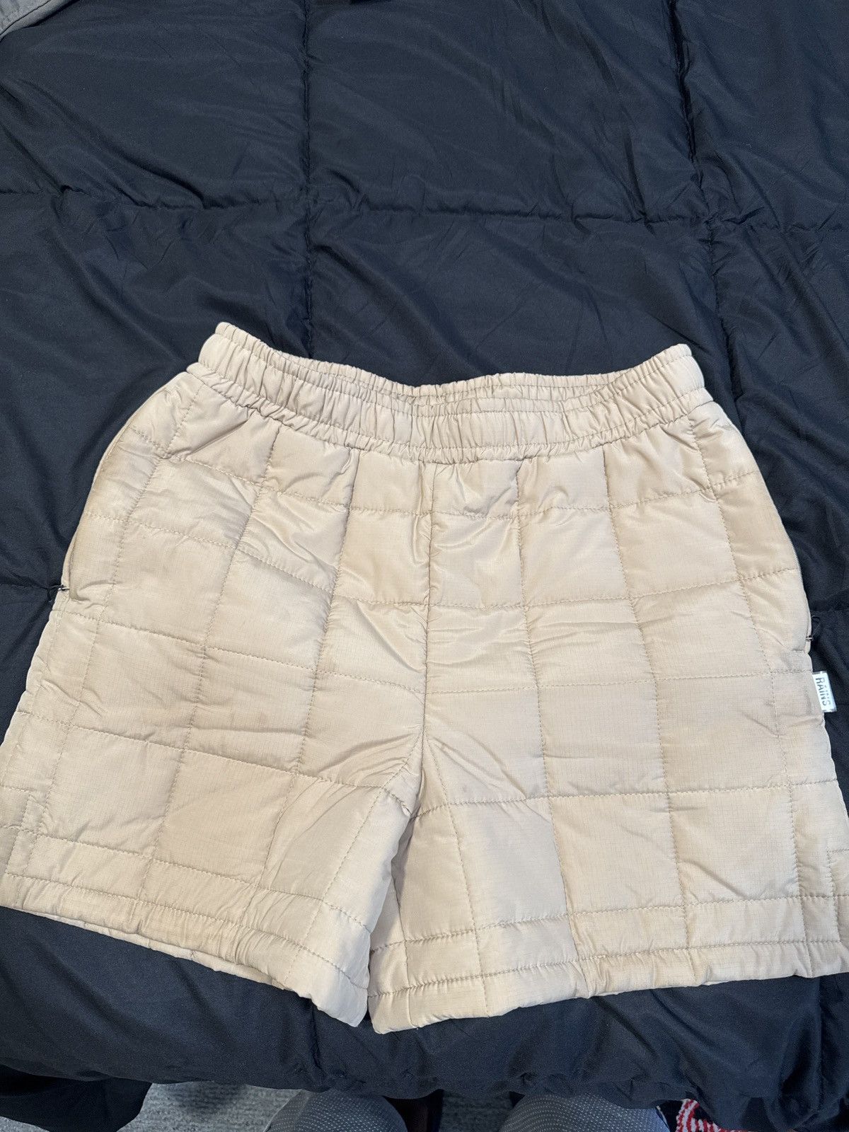 Rains Rains Shorts Size US 32 / EU 48 - 1 Thumbnail