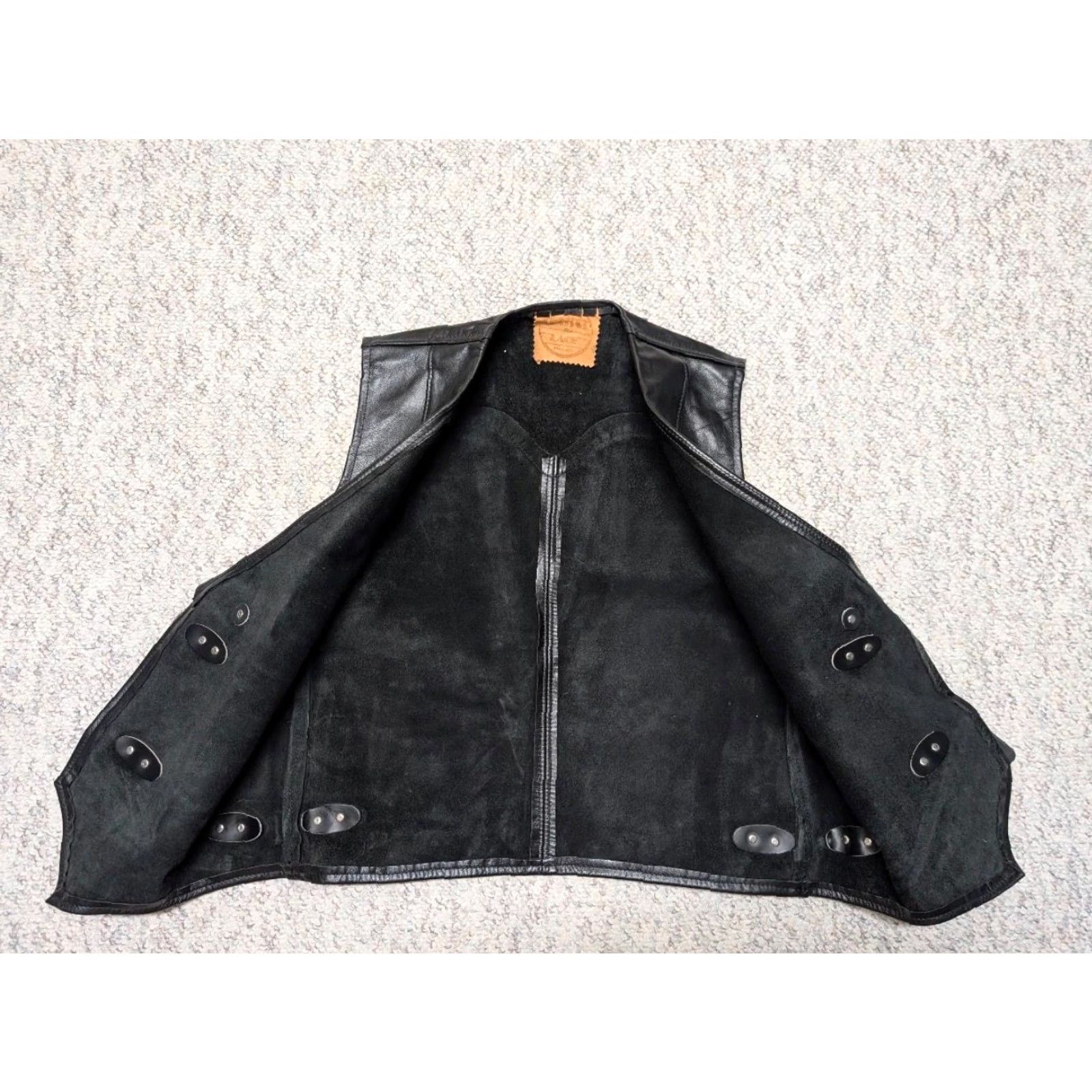Vintage VINTAGE Leather vest motorcycle HANDCRAFTED black XS Western 34 cowhide Mens 1970s Size US XS / EU 42 / 0 - 4 Thumbnail