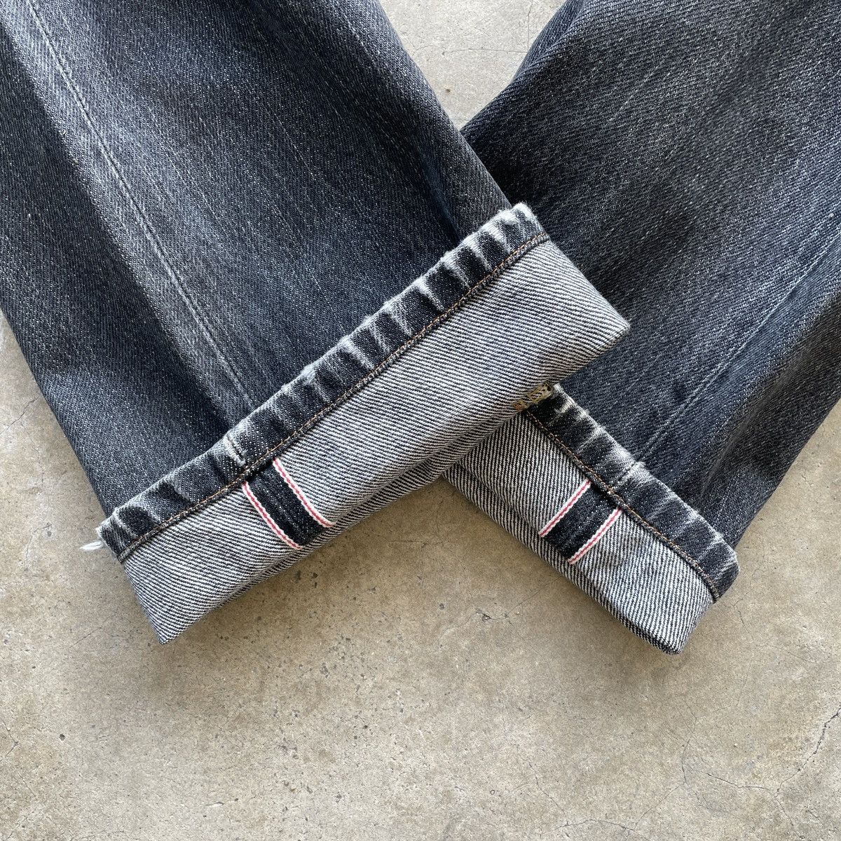 Japanese Brand Vintage Japanese UJ 002 Black Faded Denim Jeans Pants W34 Size US 34 / EU 50 - 10 Thumbnail