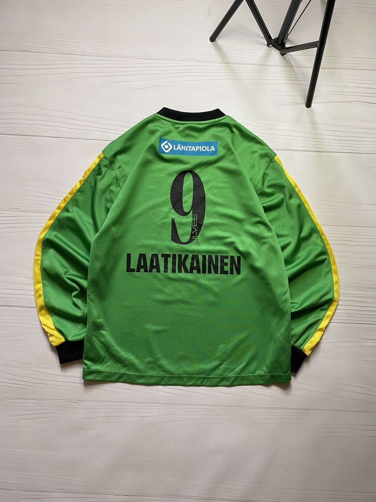 Umbro Umbro Tampereen Ilves 2000/01 home Match Worn #9 longlsleeve Size US S / EU 44-46 / 1 - 2 Thumbnail