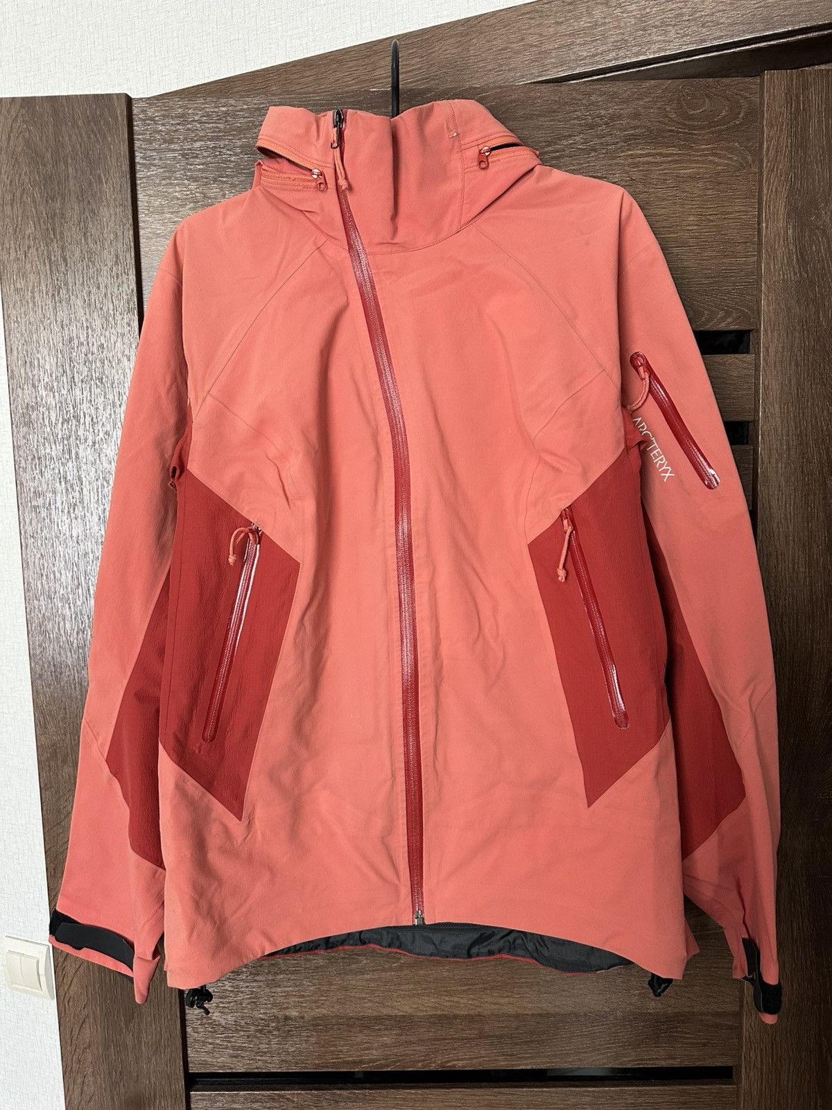 Arc'teryx Arcteryx Sidewinder Vintage Gore Tex Ski Jacket Size M / US 6-8 / IT 42-44 - 1 Thumbnail