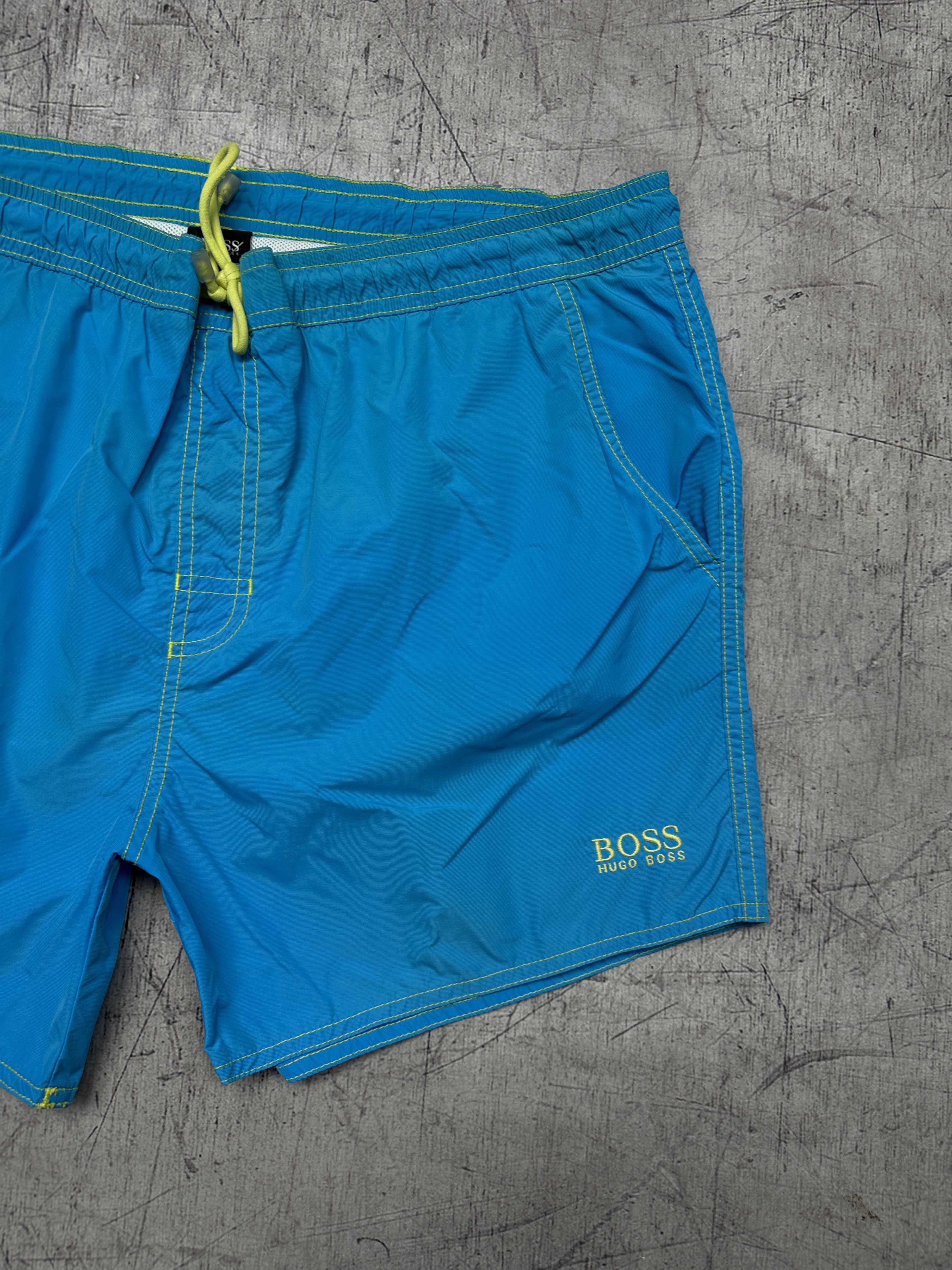 Hugo Boss Hugo Boss Mens Nylon Shorts Size US 32 / EU 48 - 2 Thumbnail