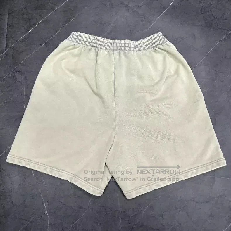 Balenciaga Balenciaga Distressed Beige Logo Shorts. Size US 34 / EU 50 - 2 Thumbnail