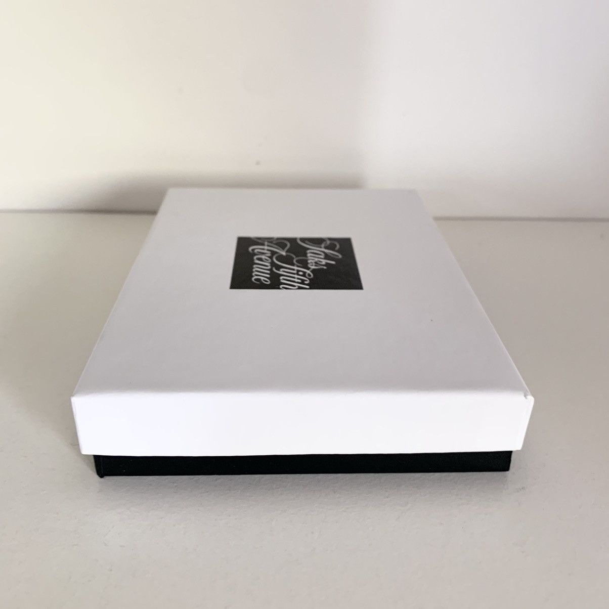 Saks Fifth Avenue Saks fifth avenue jewelry gift box Size ONE SIZE - 5 Thumbnail