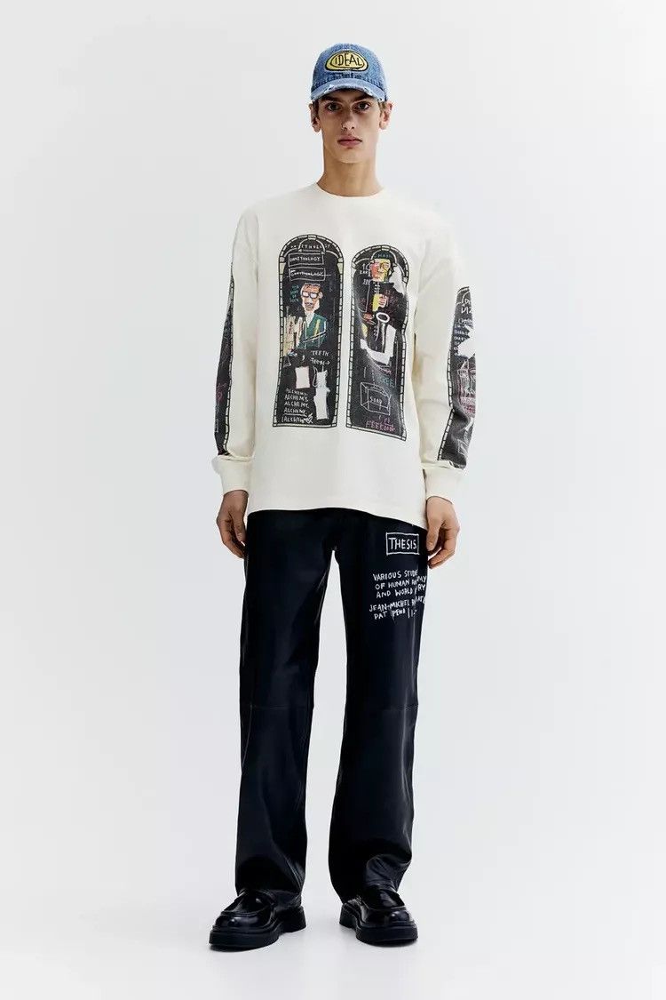 H&M × Jean-Michel Basquiat × Who Decides War WHO DECIDES WAR x BASQUIAT x H&M LONG SLEEVE RELAXED T-SHIRT Size US L / EU 52-54 / 3 - 2 Thumbnail