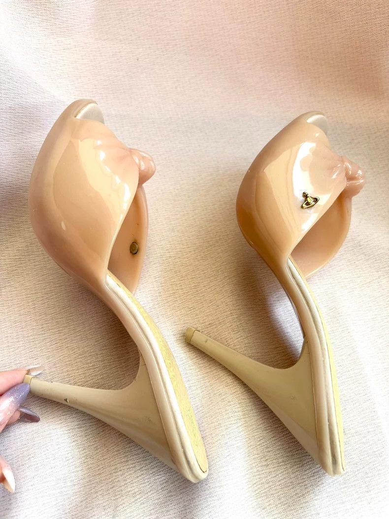 Vivienne Westwood Vivienne Westwood Pink bow heels Size US 6.5 / IT 36.5 - 7 Thumbnail