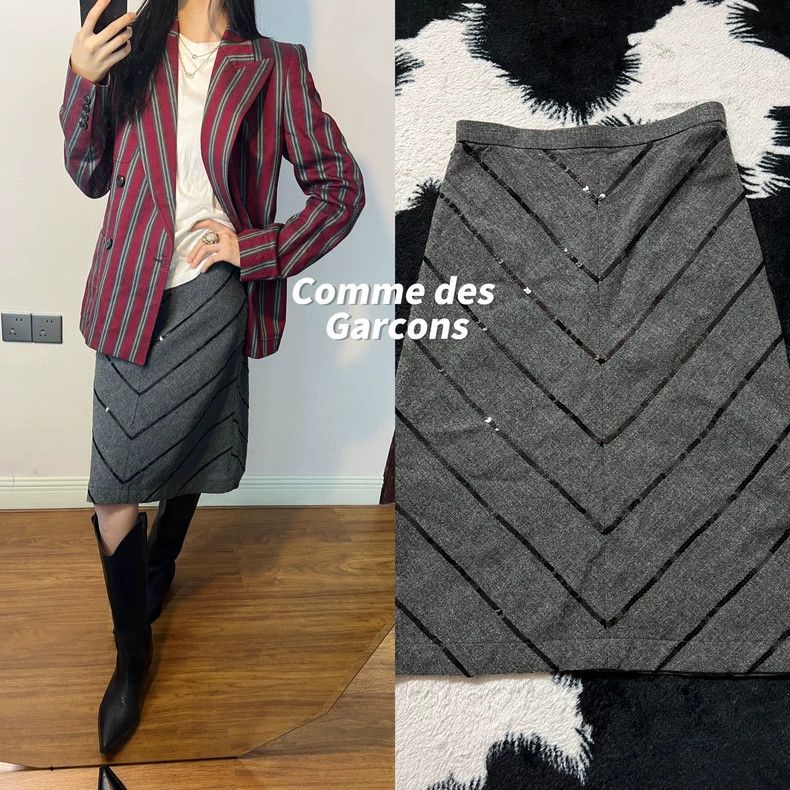 Comme des Garcons Comme des Garcons Wool Sequin Skirt - dmc Size US 28 / EU 44 - 1 Thumbnail