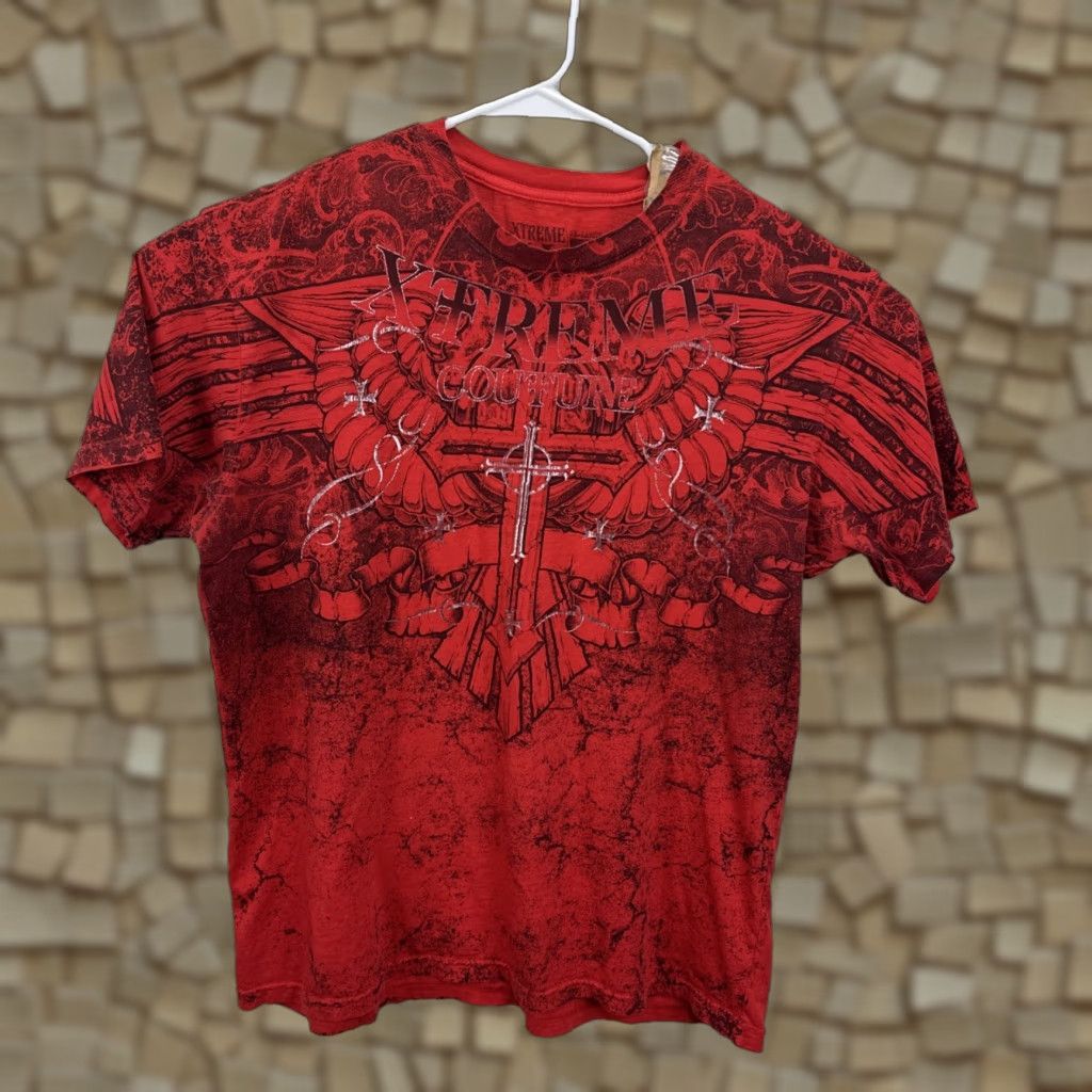 Affliction VINTAGE Affliction T-Shirt Men XXL Red Graphic Print Crew Neck Grunge Cross Wings USA Made AOP Embroidered Logo 2000-20090 Size US XXL / EU 58 / 5 - 1 Thumbnail