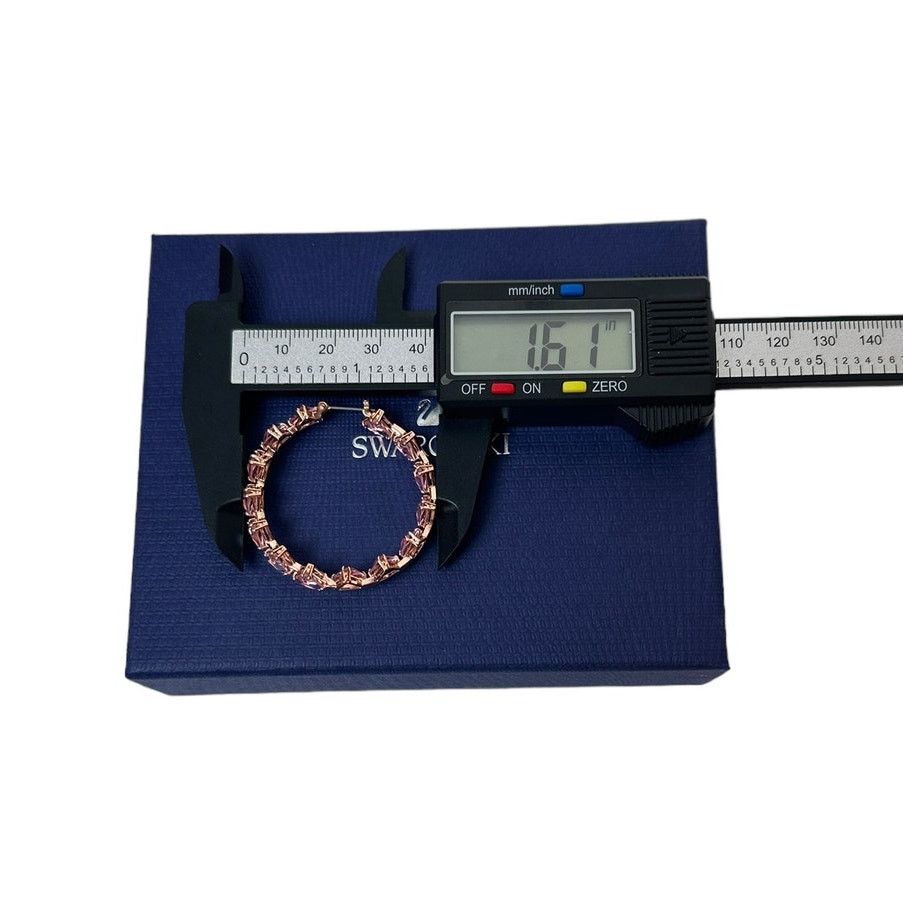 Swarovski Swarovski Ortyx hoop earrings Triangle cut, Pink Size ONE SIZE - 9 Thumbnail